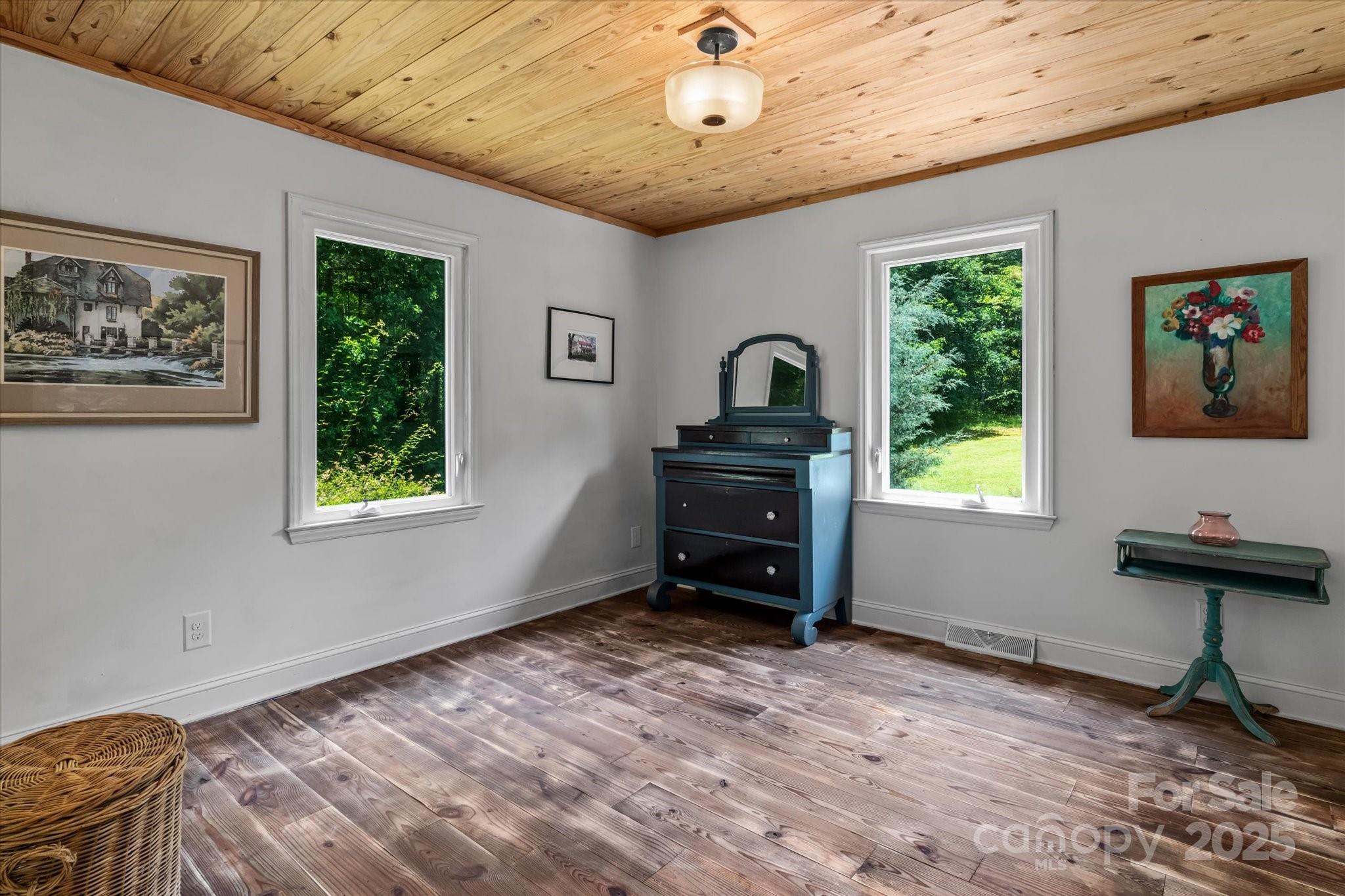 724 Teeter Road Property Photo 19