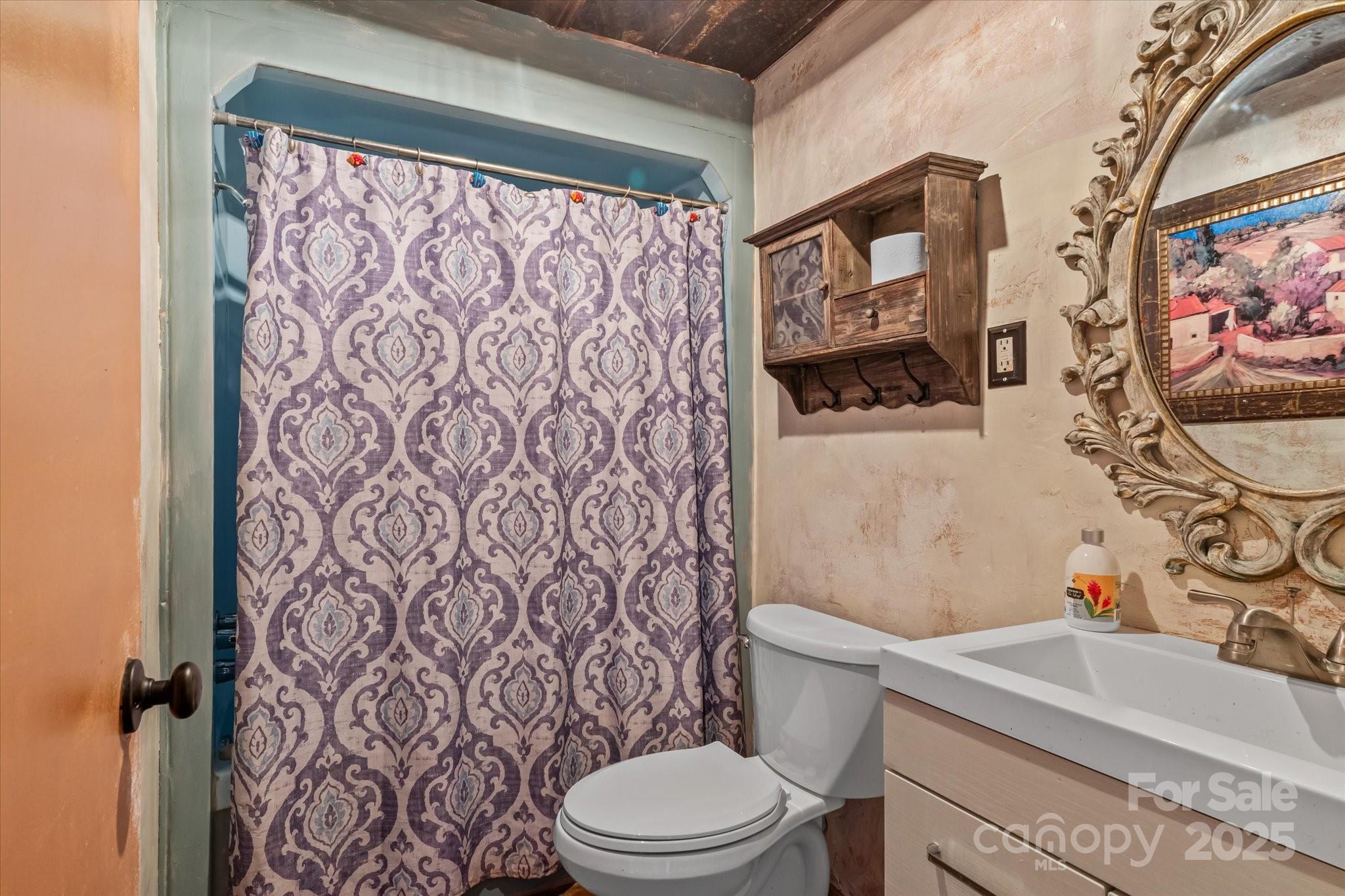 724 Teeter Road Property Photo 24