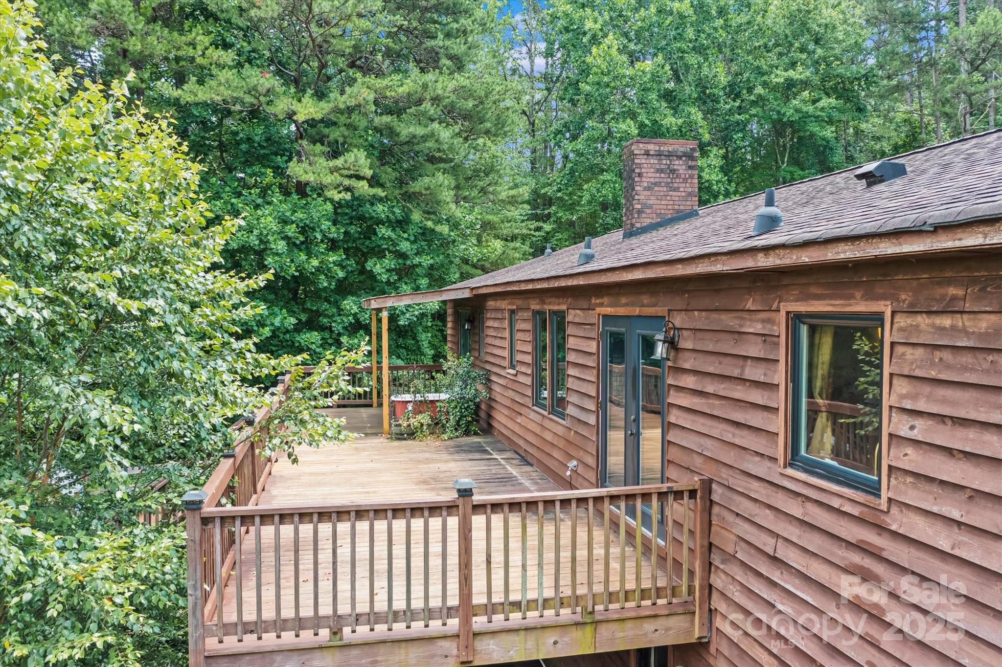 724 Teeter Road Property Photo 34