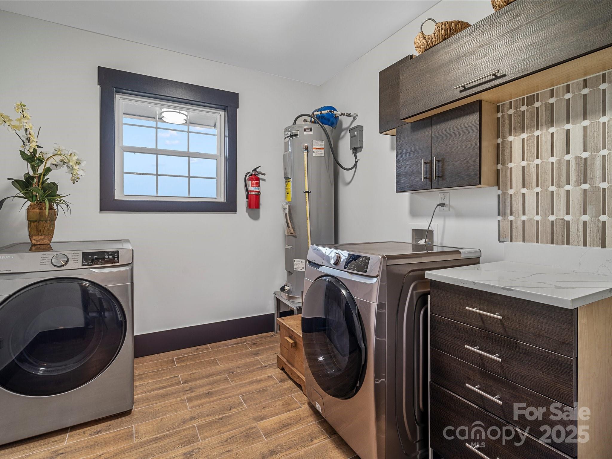 2627 Old North Sharon Amity Road Property Photo 11