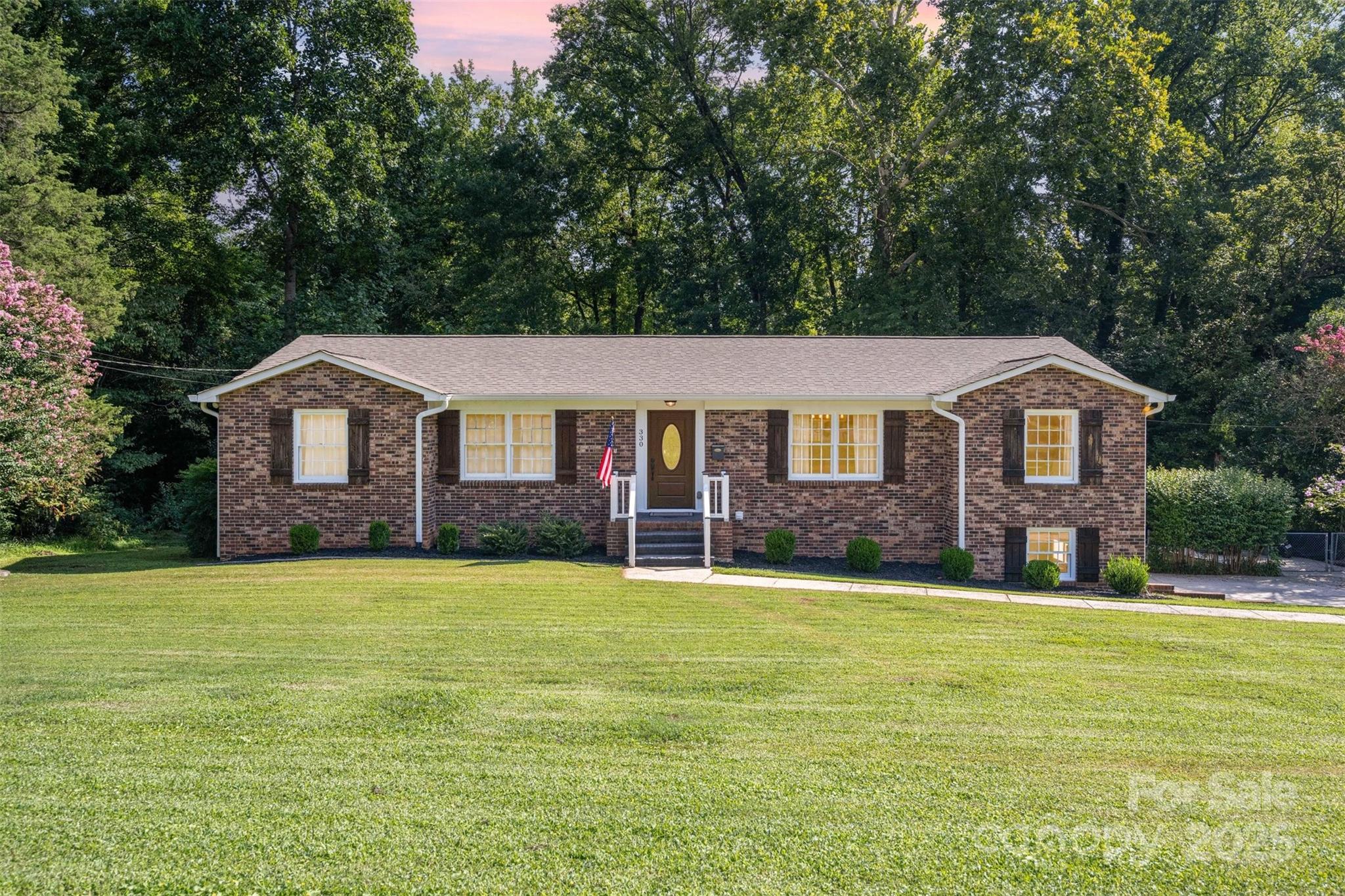 330 Club Drive Property Photo 1