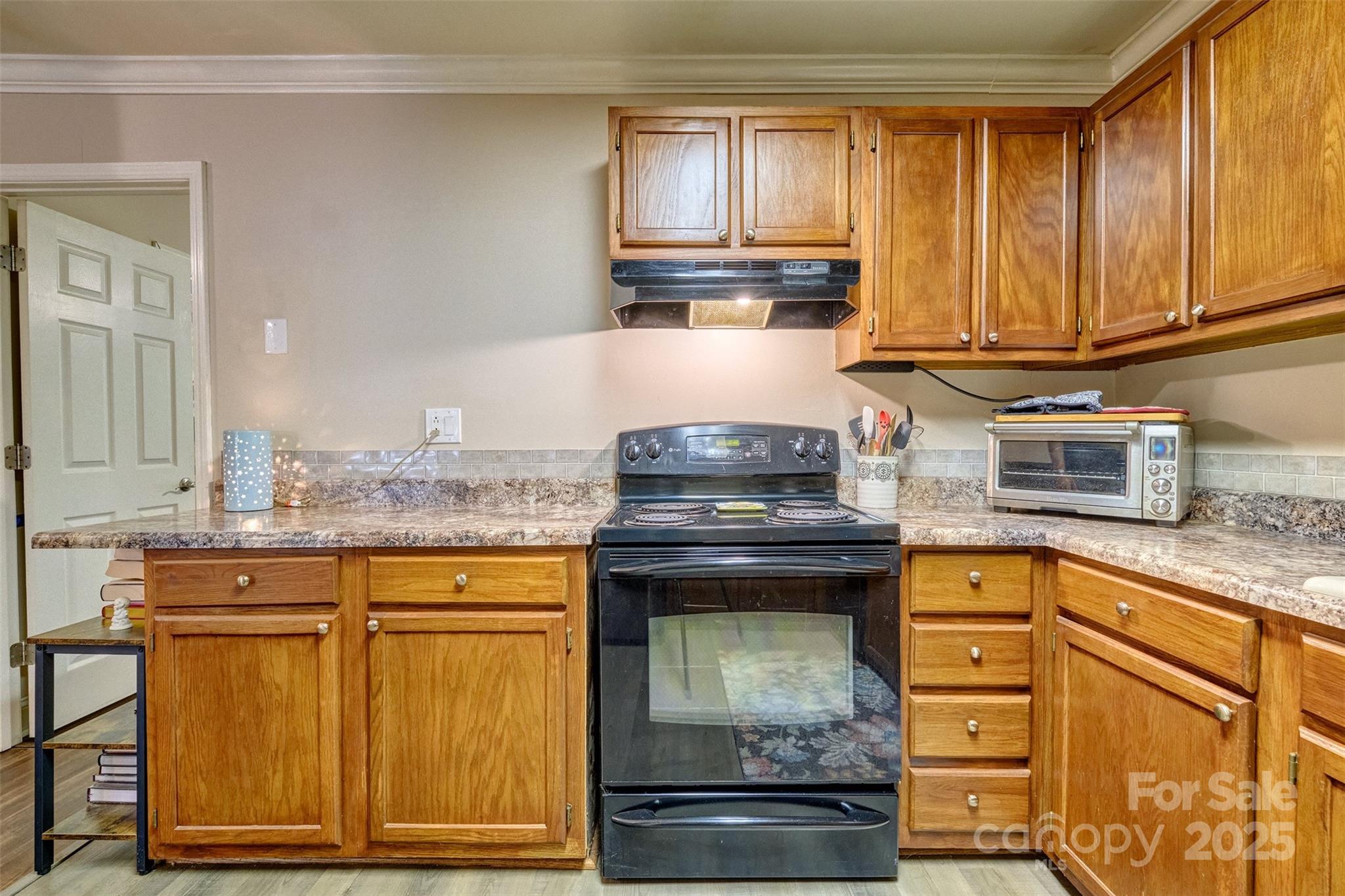 4130 Charlotte Highway #g Property Photo 9