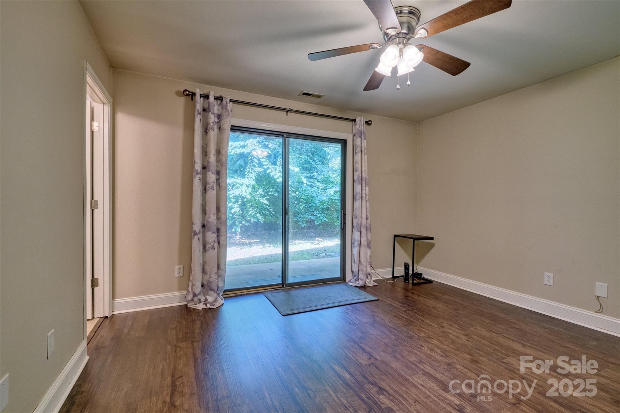 4130 Charlotte Highway #g Property Photo 16