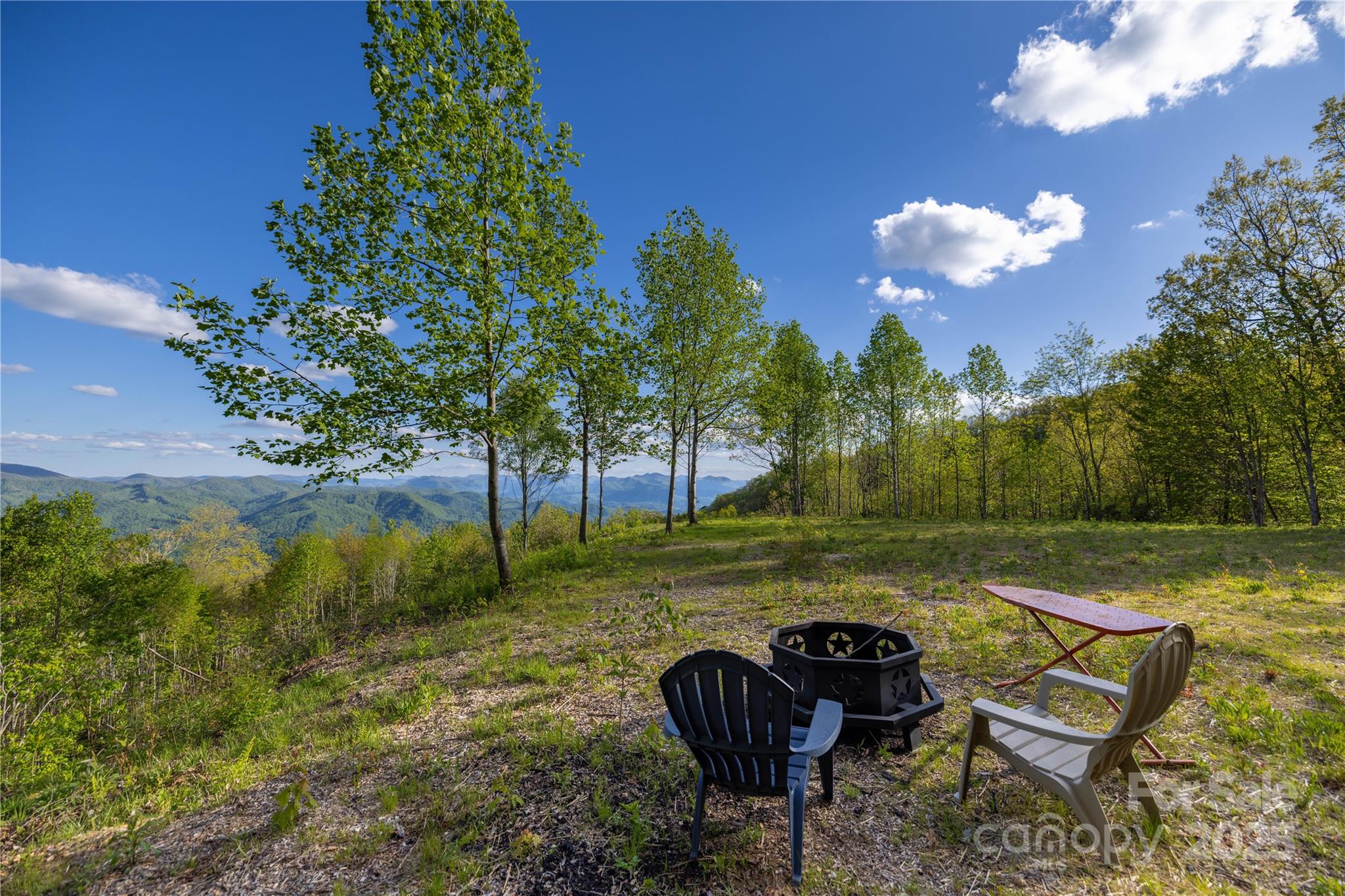 3409 Parris Branch Road Property Photo 2