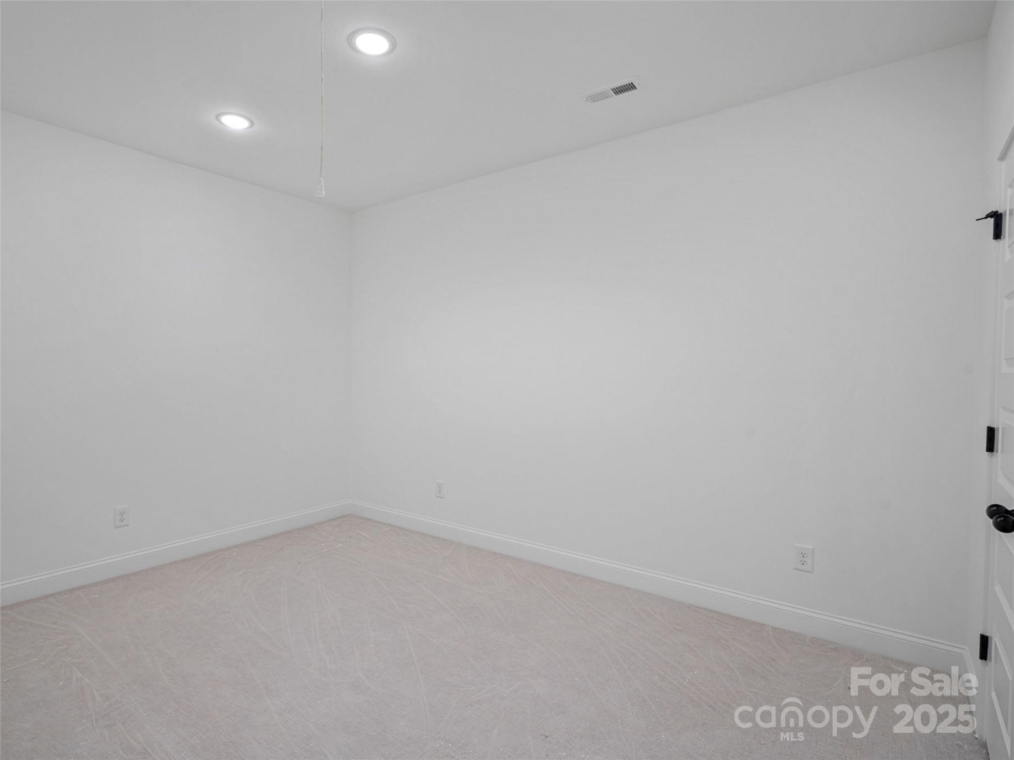 8311 Adrian Court Property Photo 25