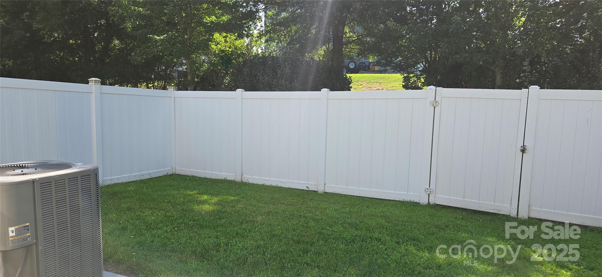 162 Autumn Falls Drive Property Photo 10