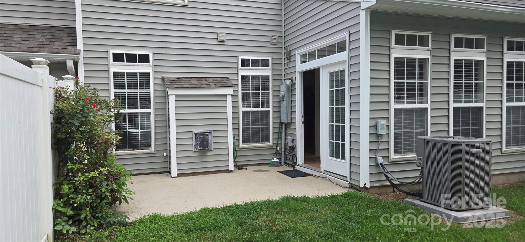 162 Autumn Falls Drive Property Photo 43
