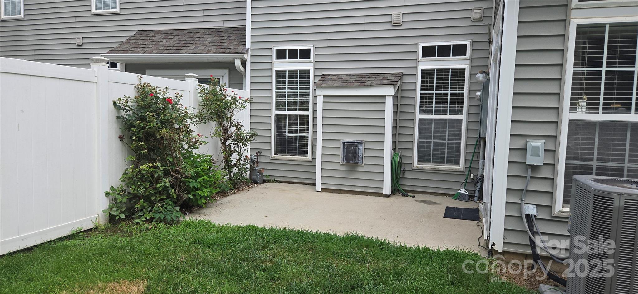 162 Autumn Falls Drive Property Photo 44