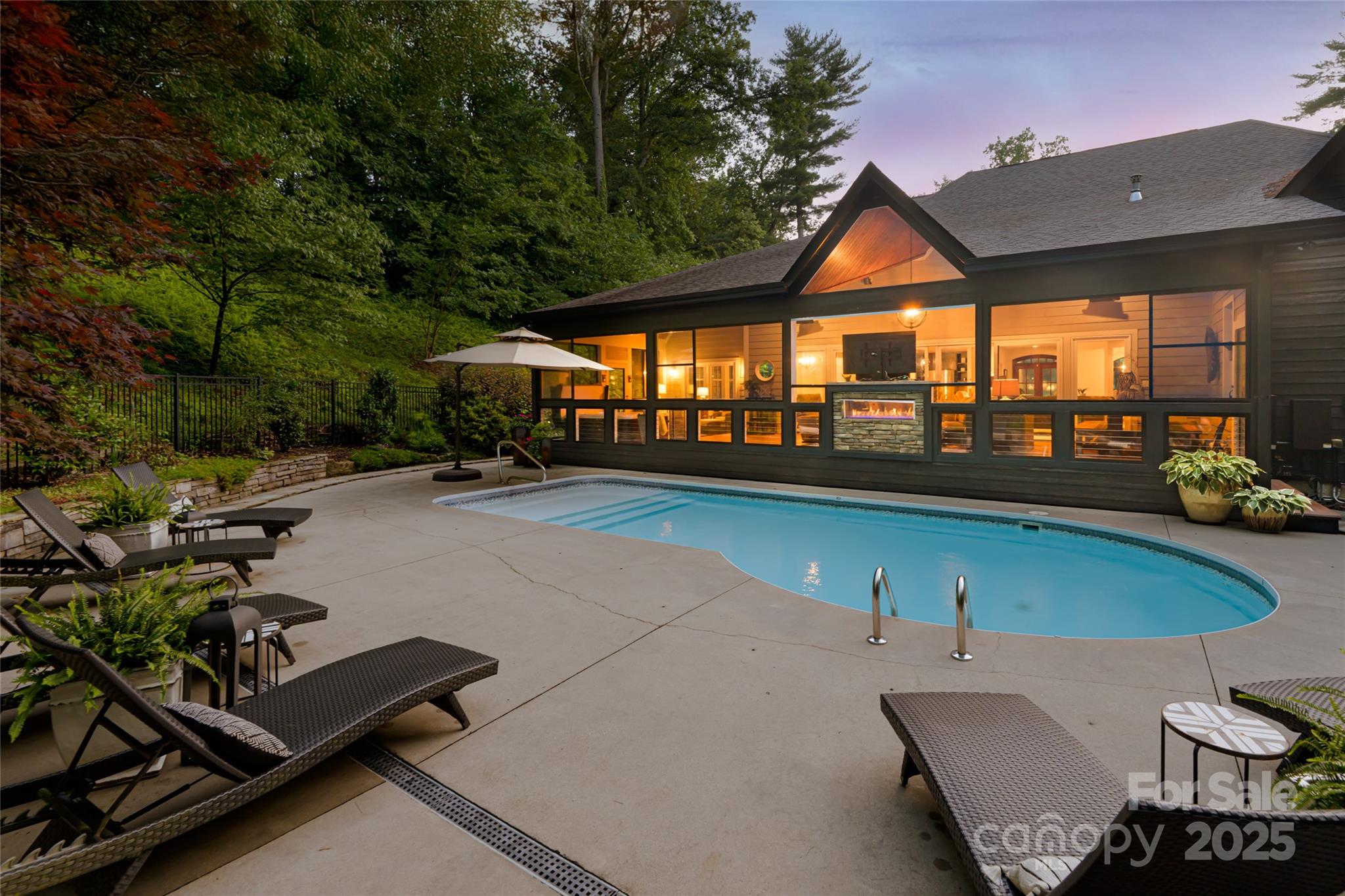 300 White Pine Drive Property Photo 1
