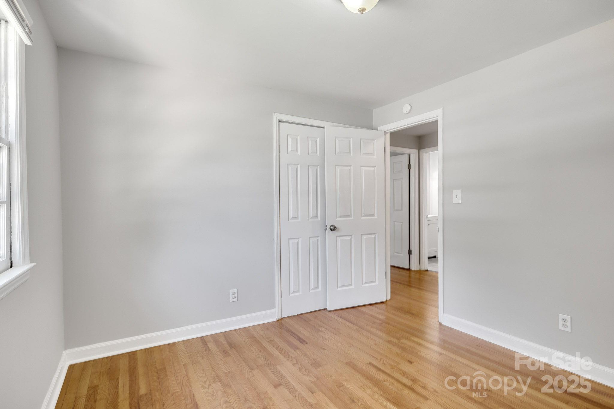 4635 Thornwood Road Property Photo 8