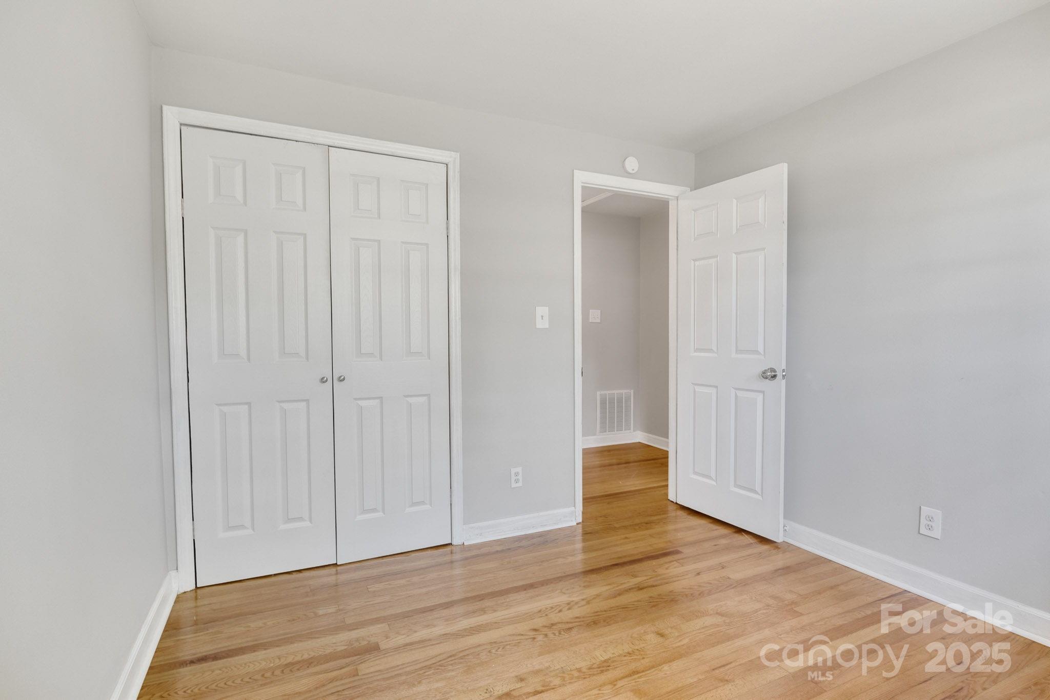 4635 Thornwood Road Property Photo 13