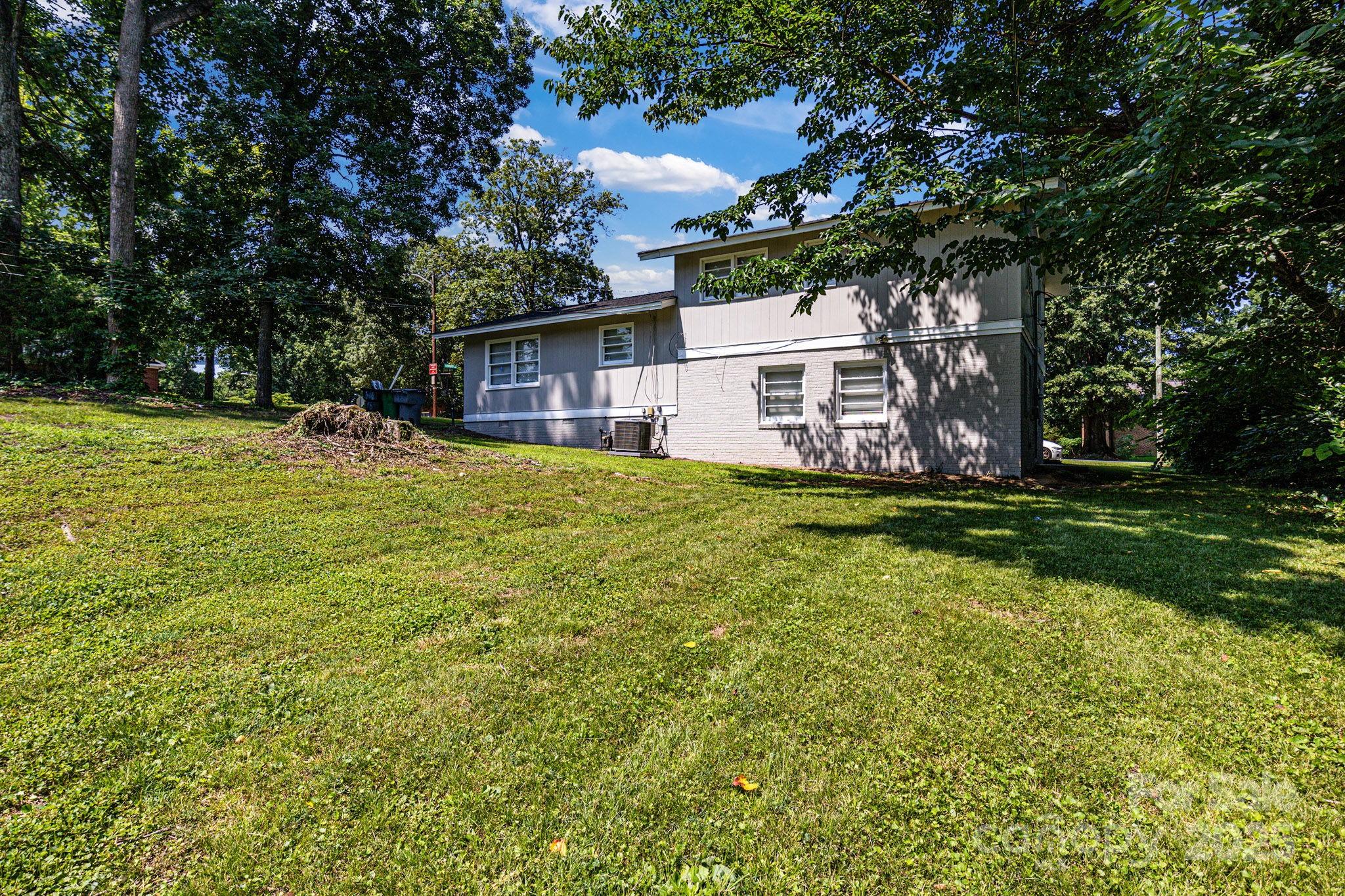 4635 Thornwood Road Property Photo 21