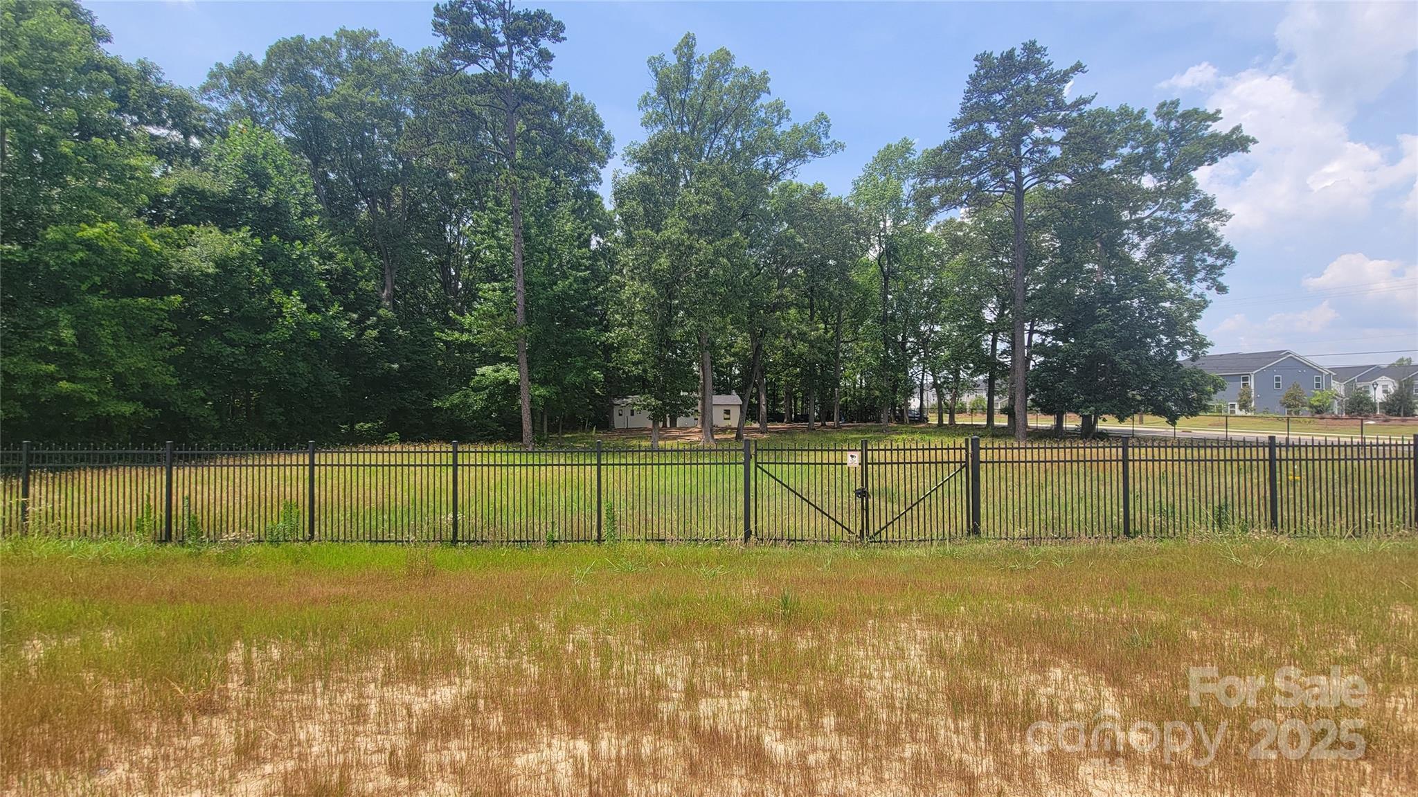 9121 Hutchinson Lane Property Photo 9