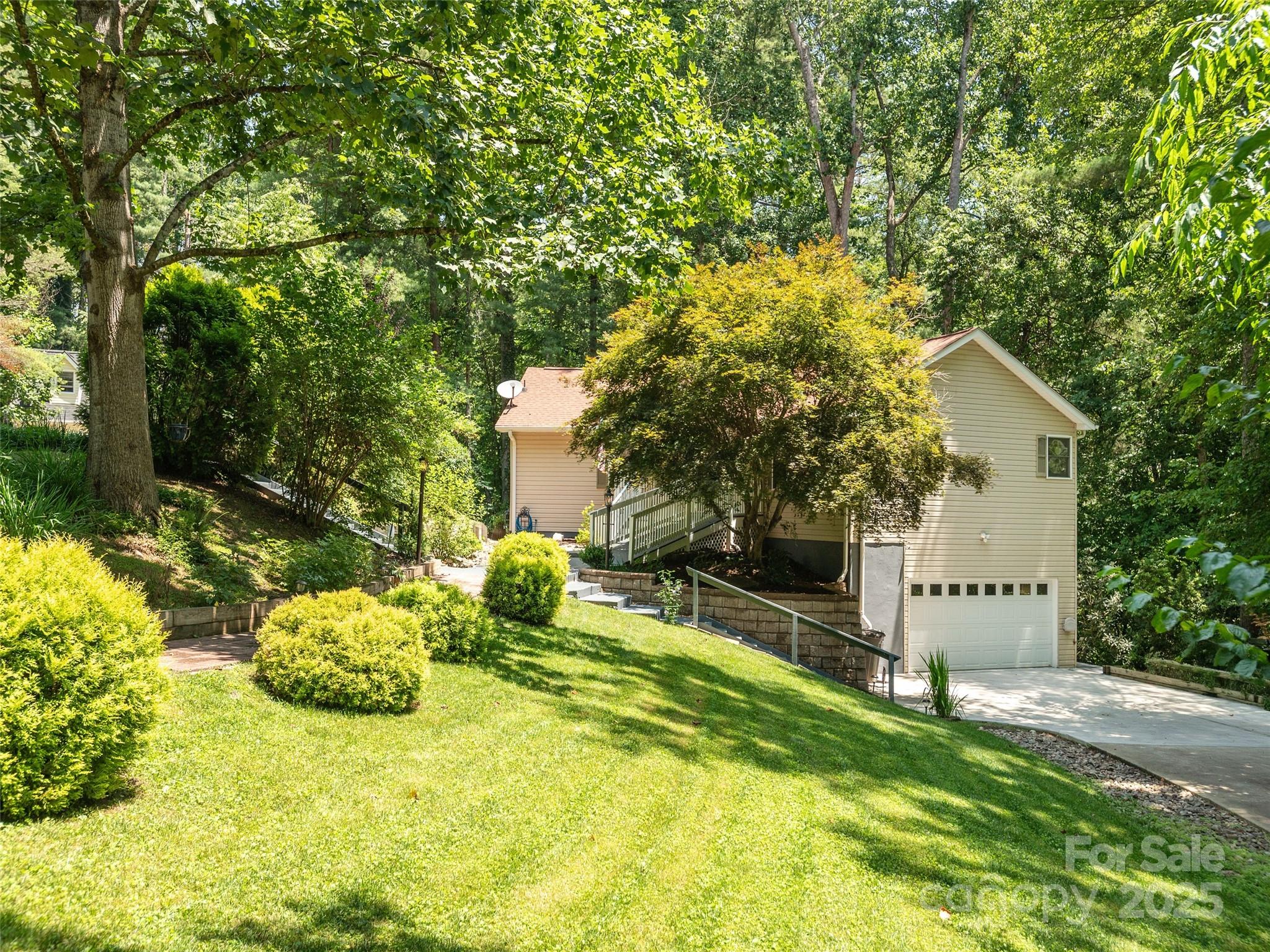 204 Pine Berry Circle Property Photo