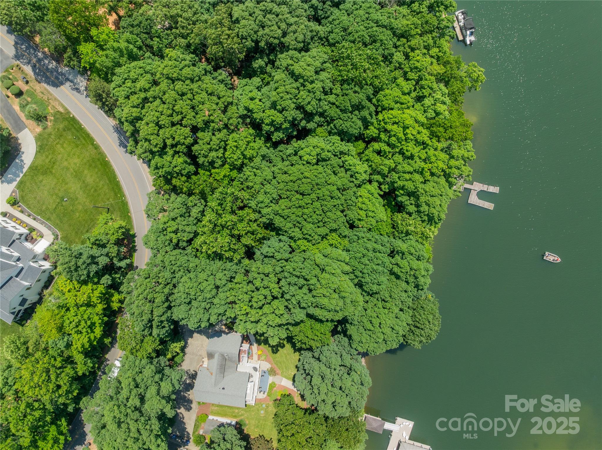 200 Greenbay Road Property Photo 6