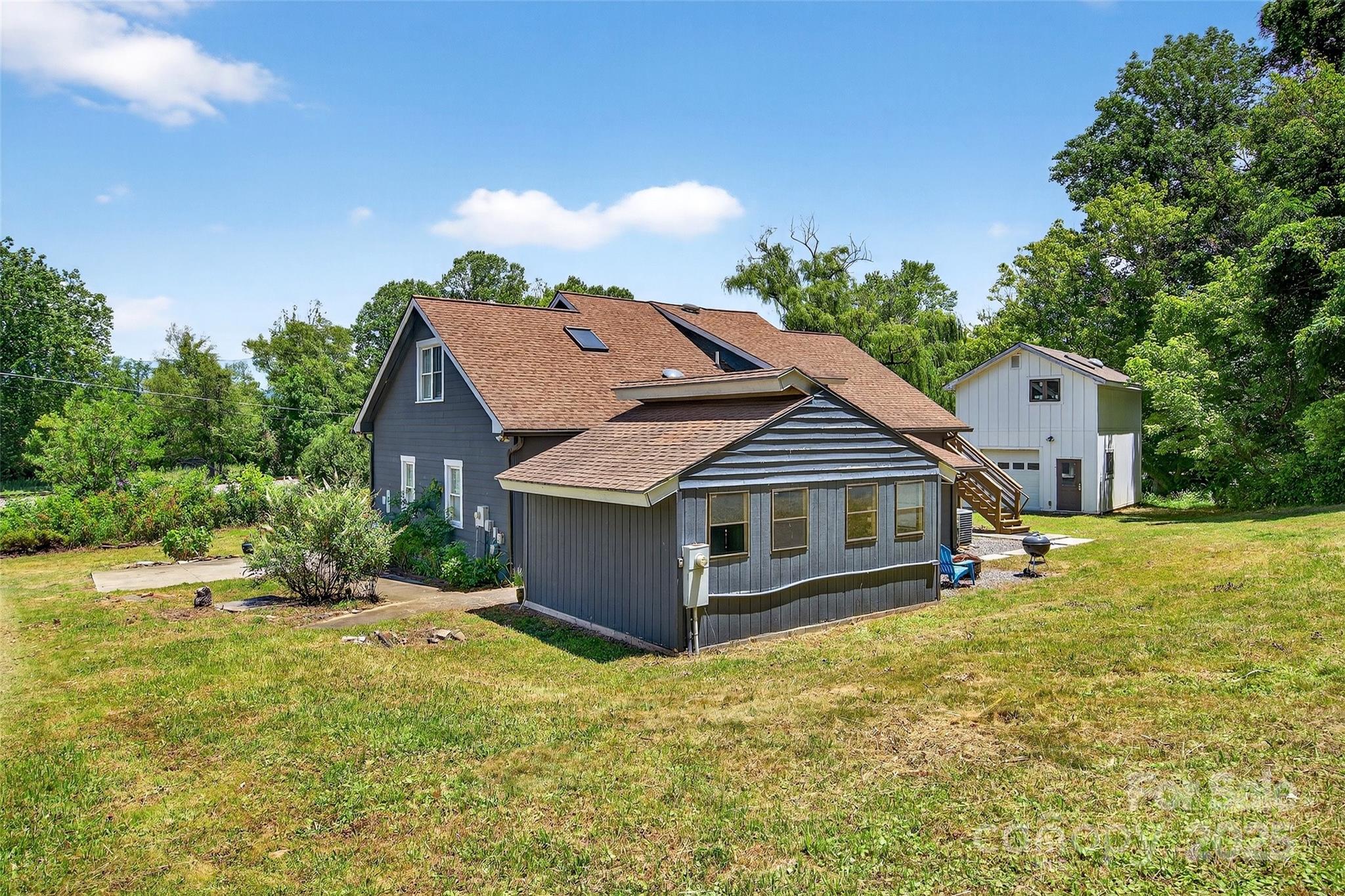 626 Old Lytle Cove Road Property Photo 5