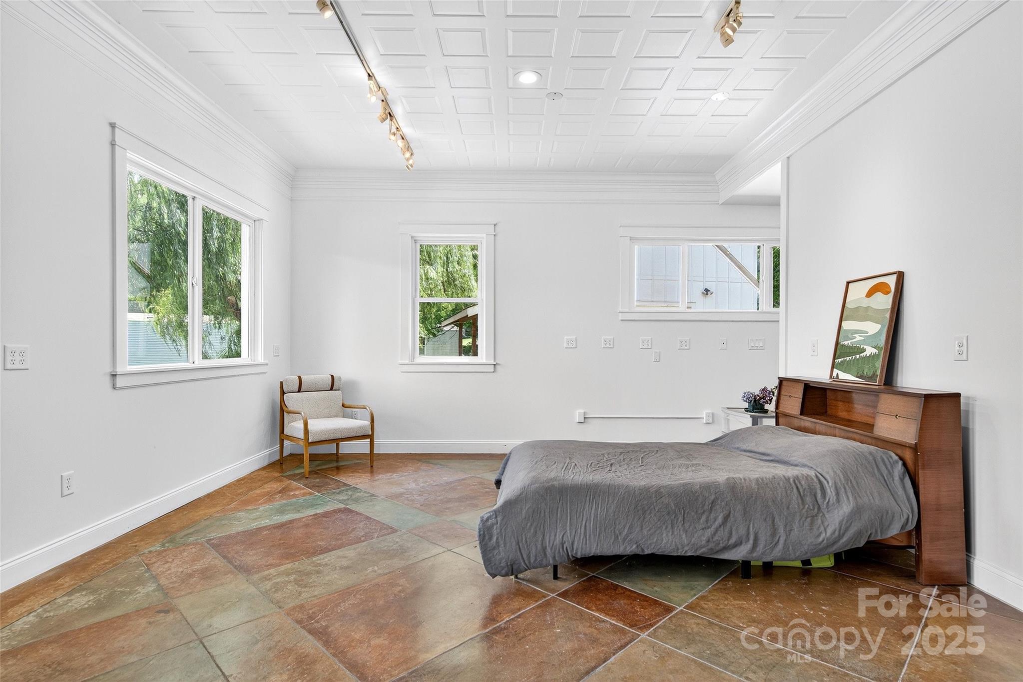 626 Old Lytle Cove Road Property Photo 8