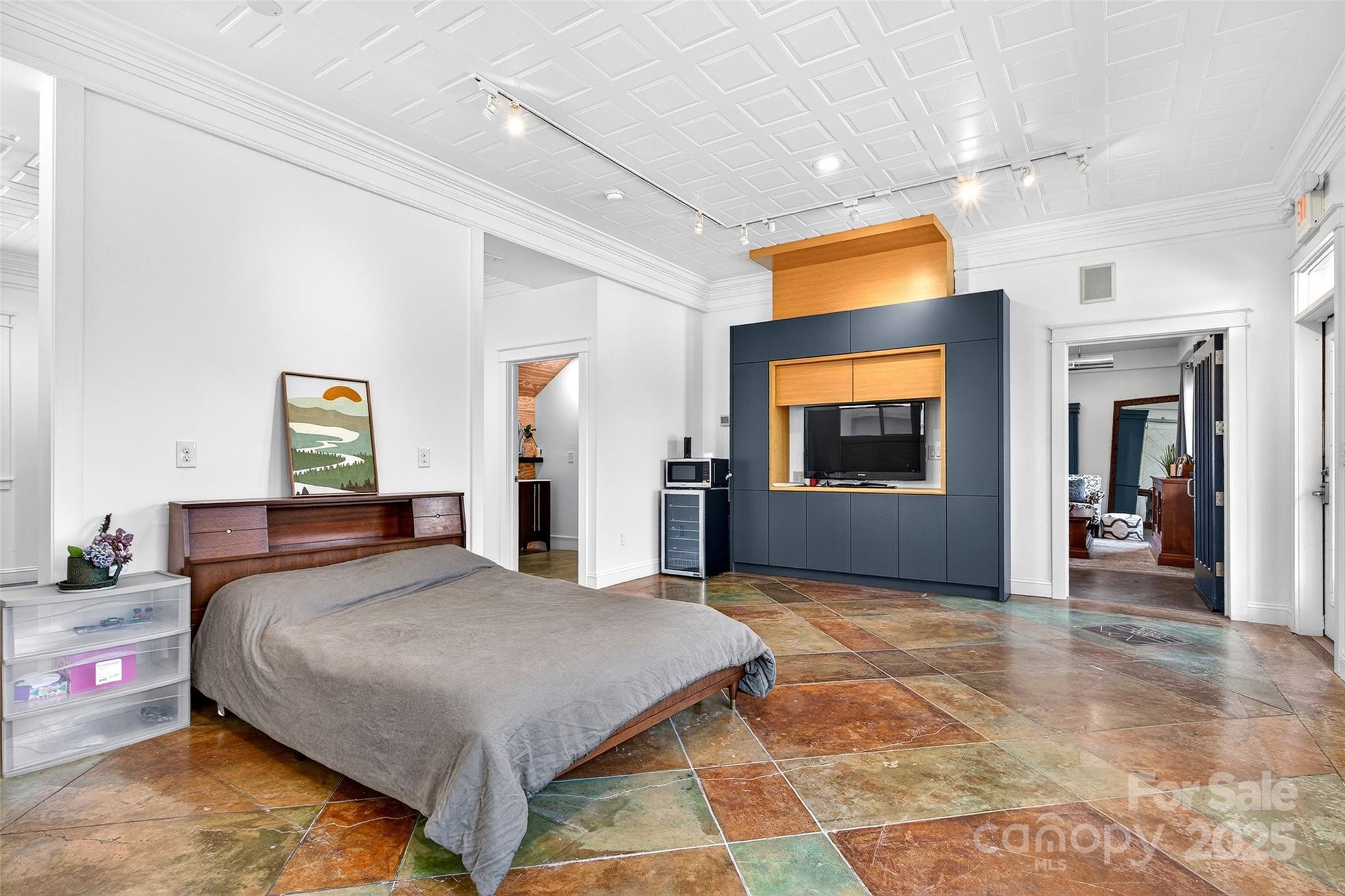 626 Old Lytle Cove Road Property Photo 9