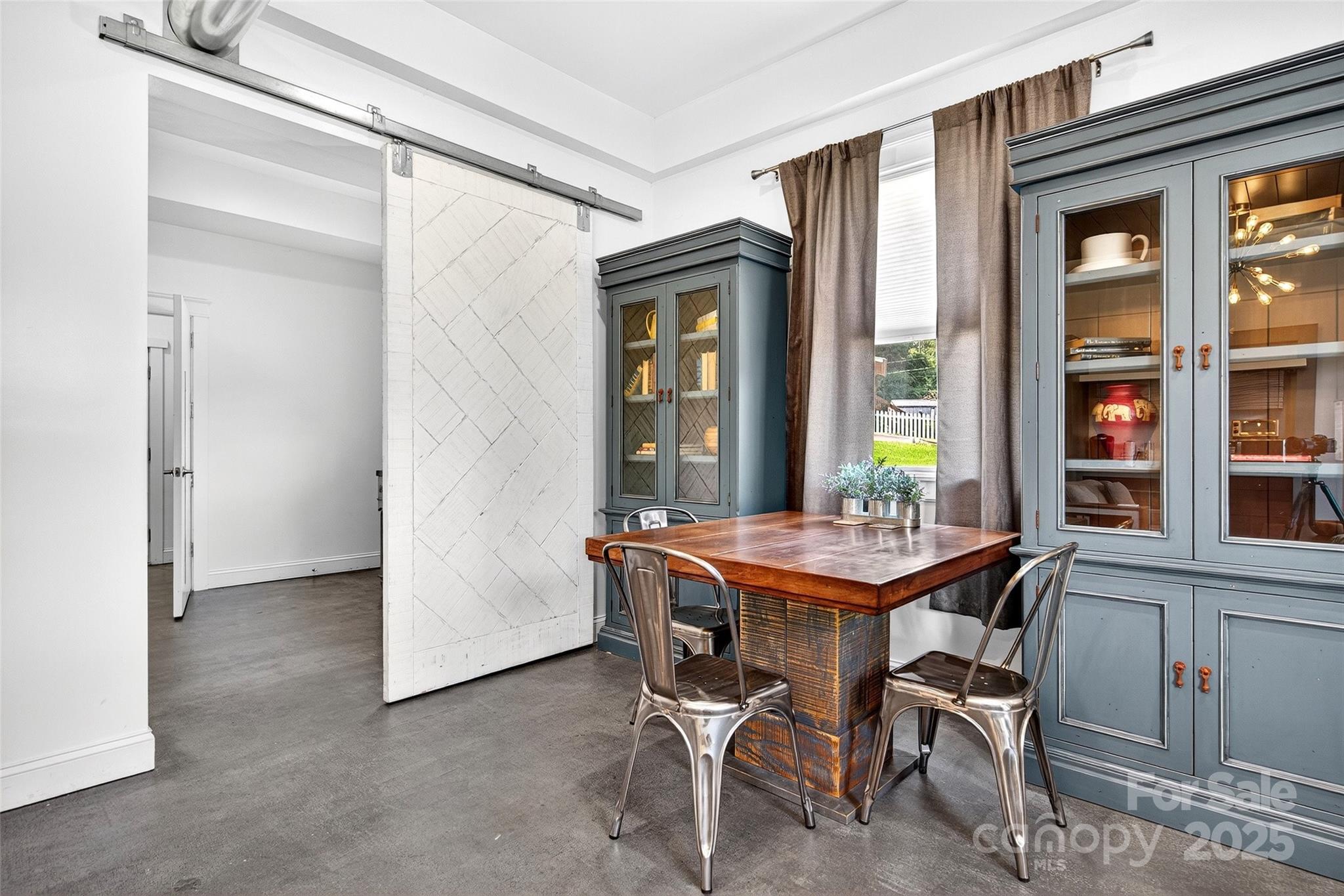 626 Old Lytle Cove Road Property Photo 18