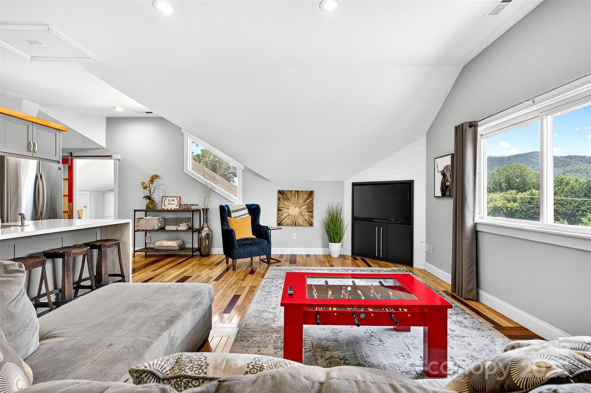 626 Old Lytle Cove Road Property Photo 34