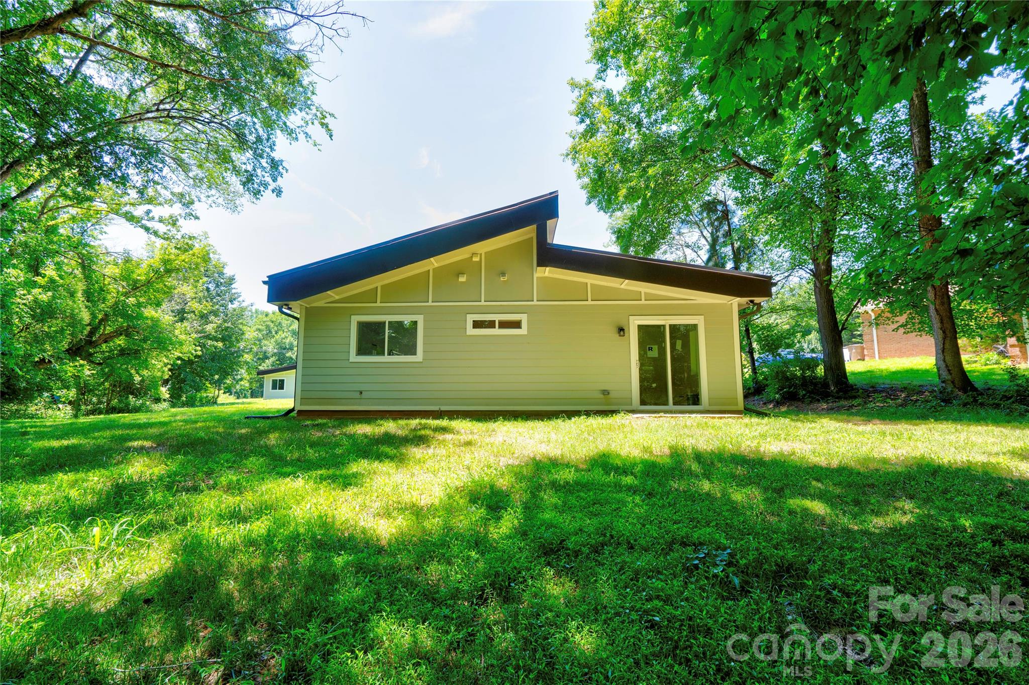 900 Linney Lane Property Photo 5