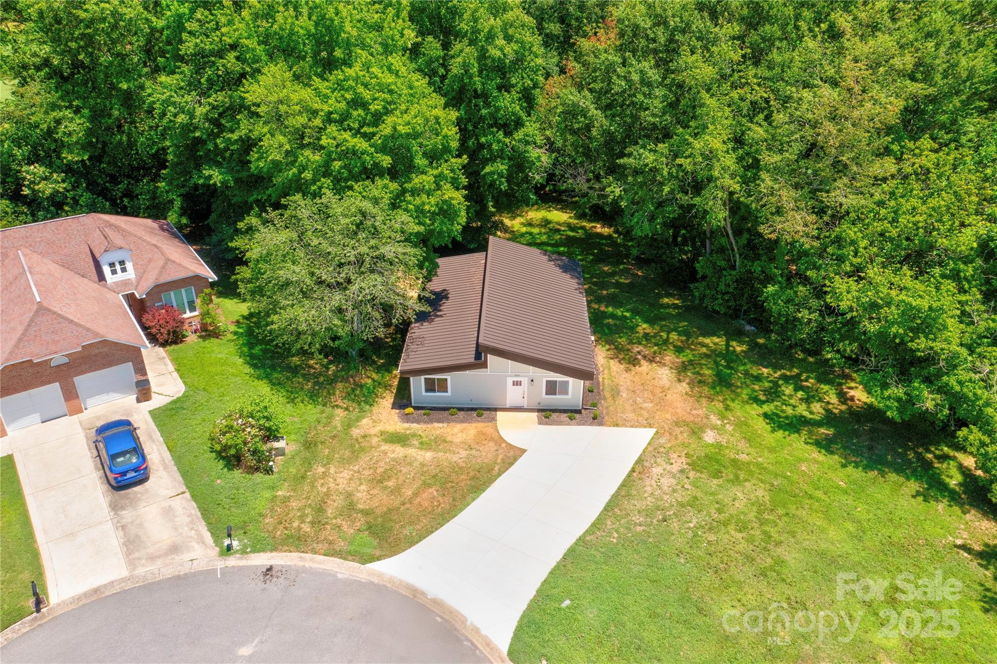 900 Linney Lane Property Photo 6