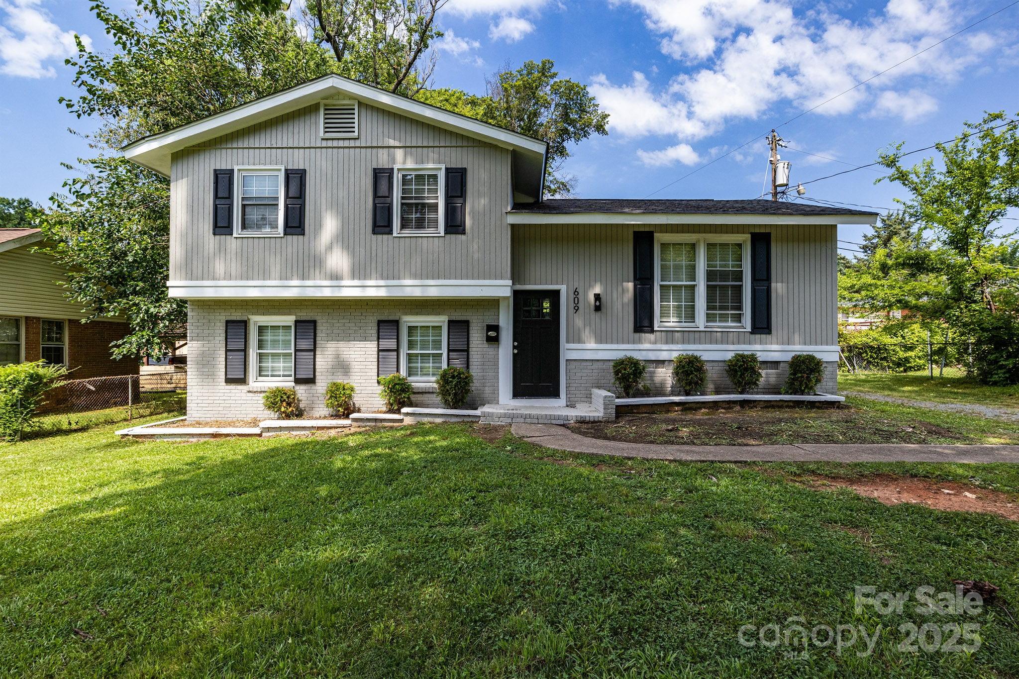 609 Bilmark Avenue Property Photo 1