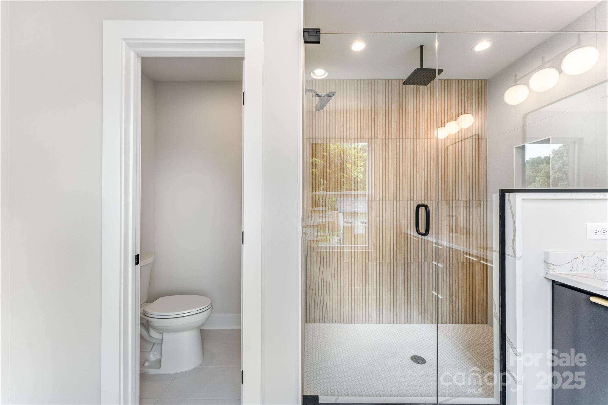 3049 Reid Avenue Property Photo 8