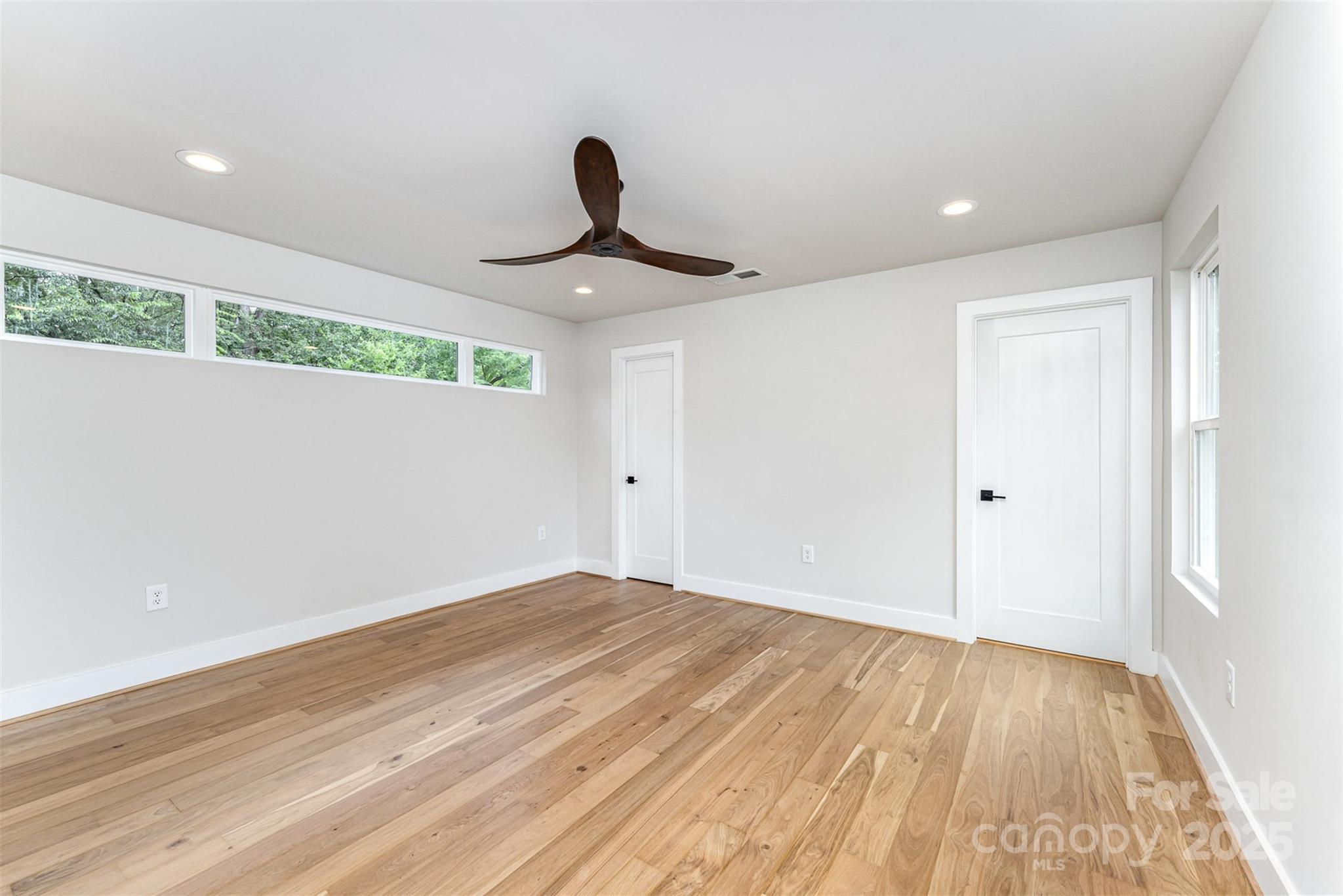 3049 Reid Avenue Property Photo 9