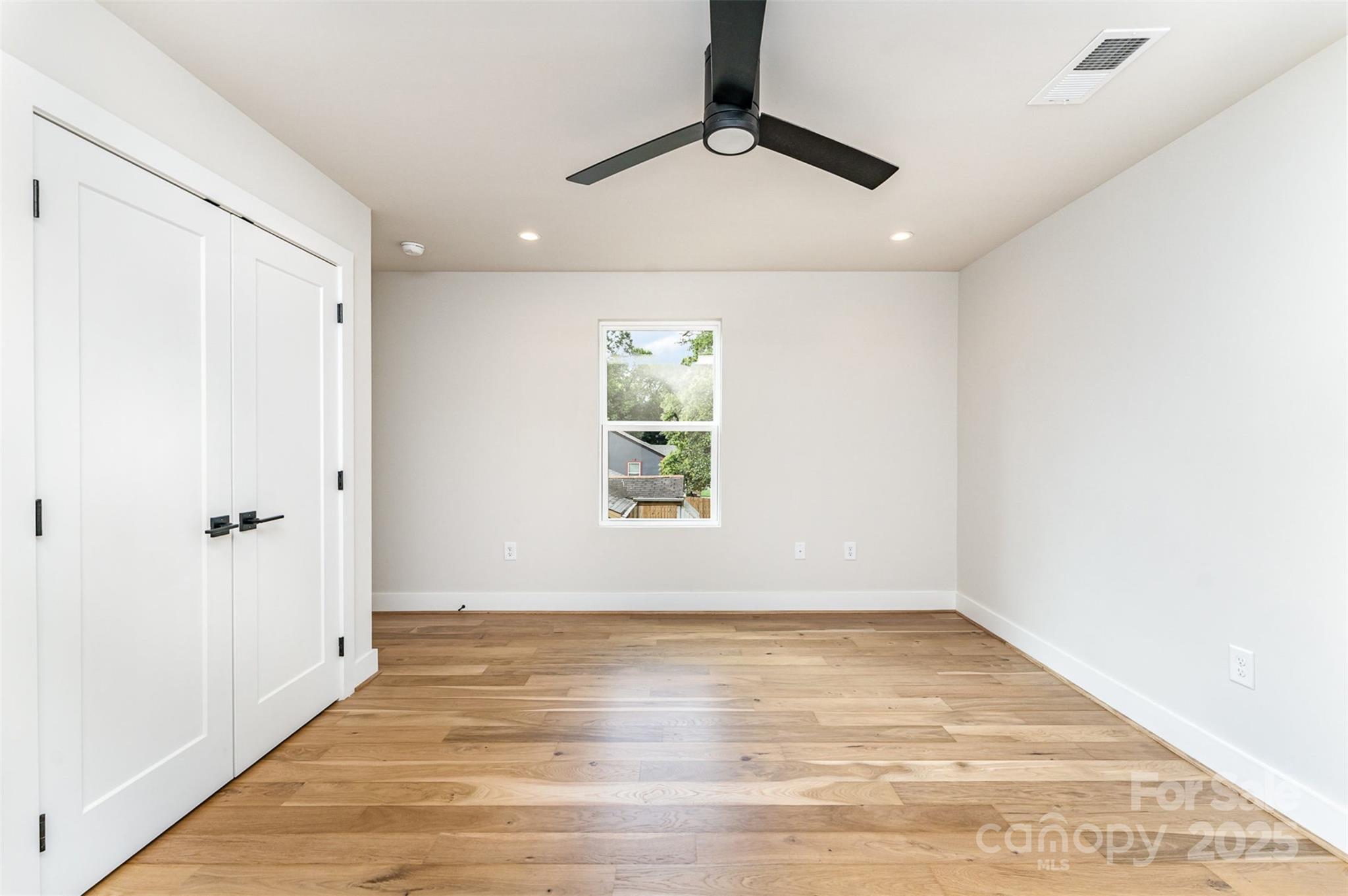3049 Reid Avenue Property Photo 17