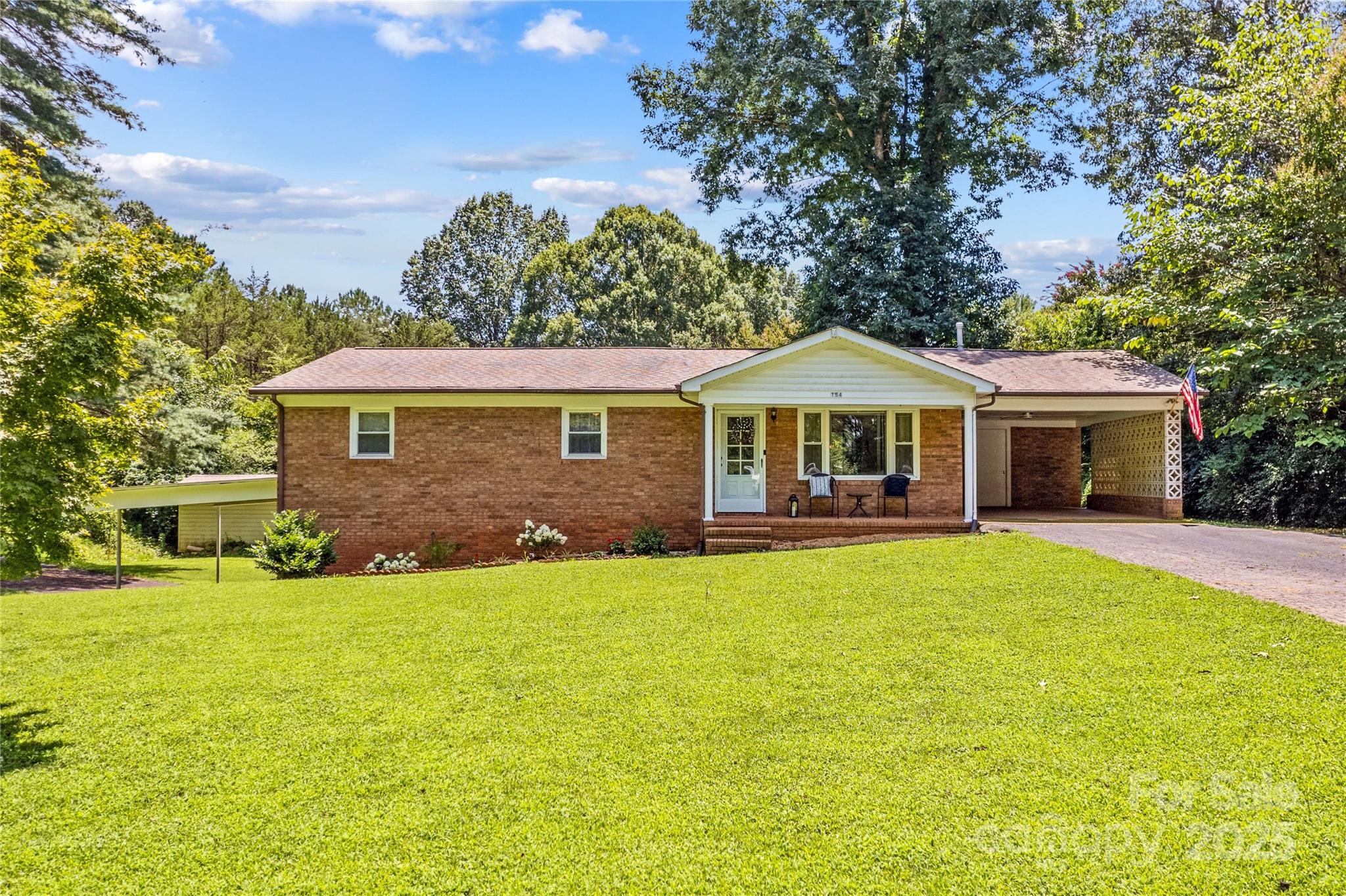 154 Windy Hill Road Property Photo 1
