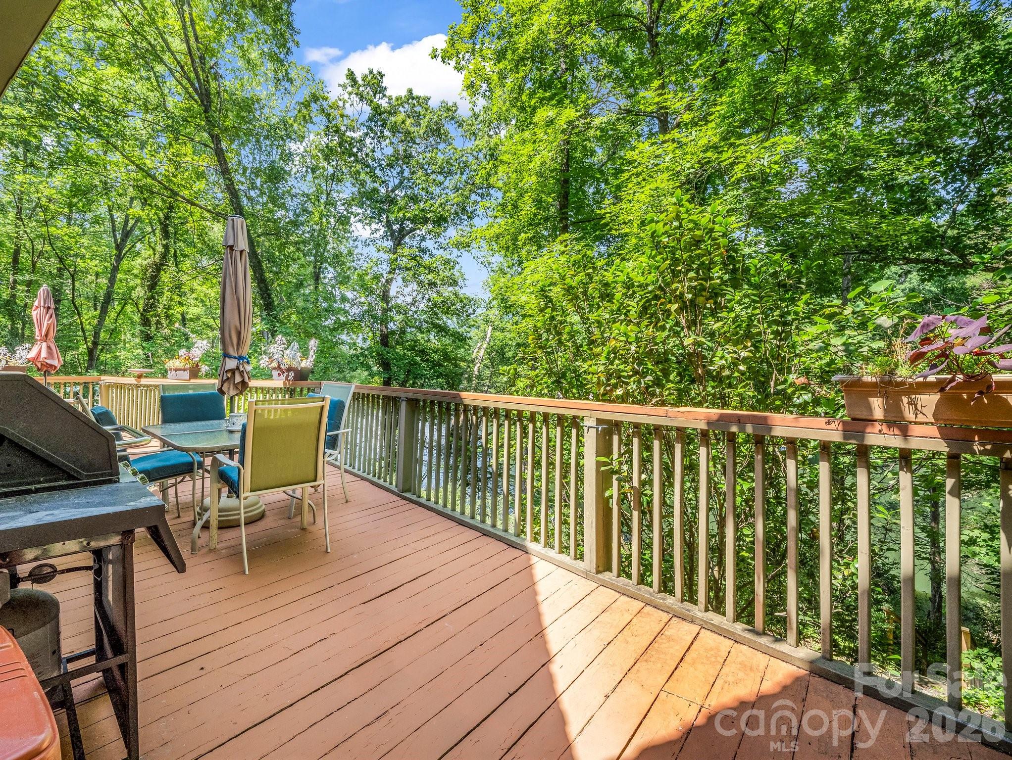 126 Sleeping Bear Lane Property Photo 6