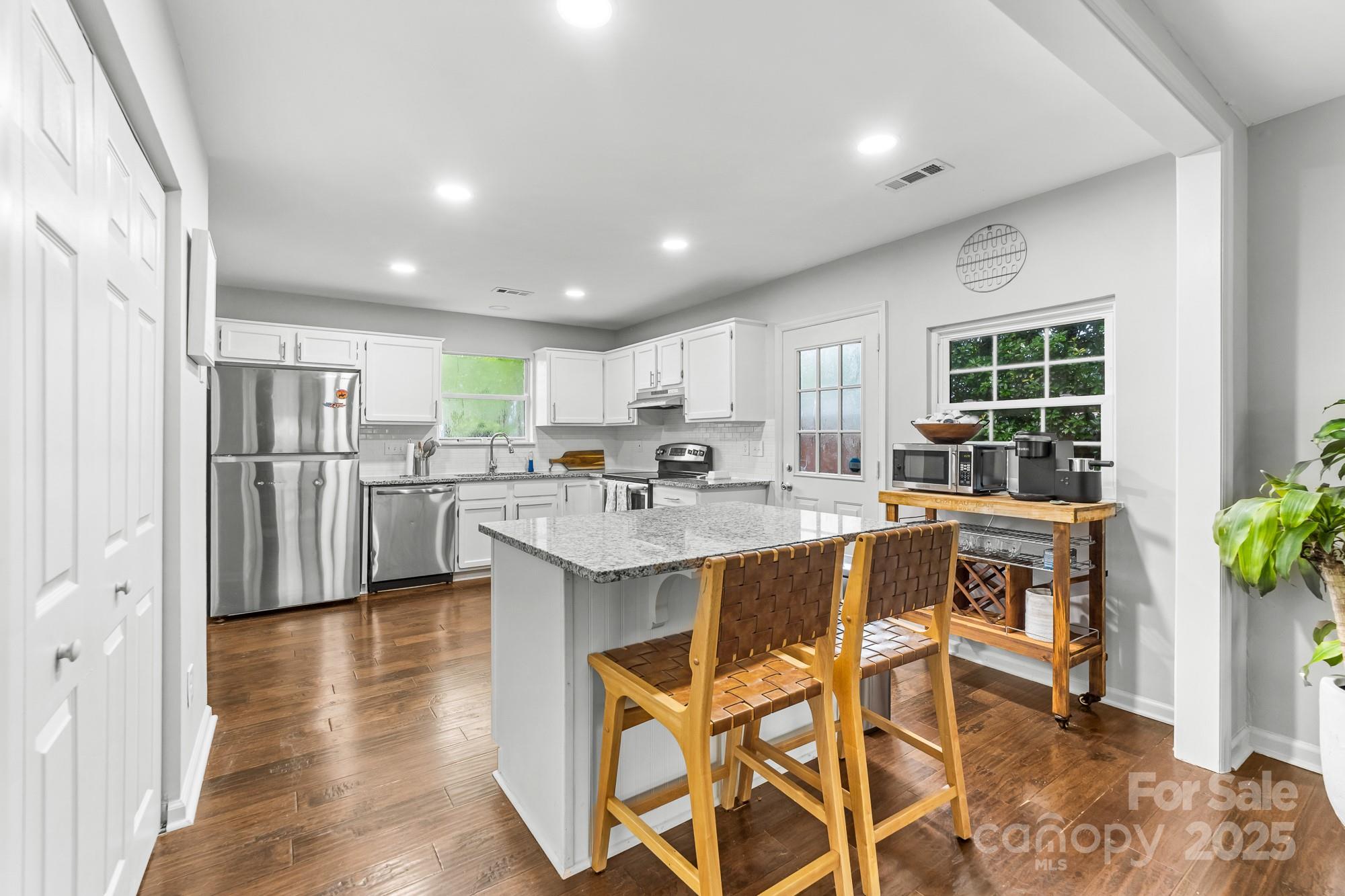 6808 Arroyo Drive Property Photo 9