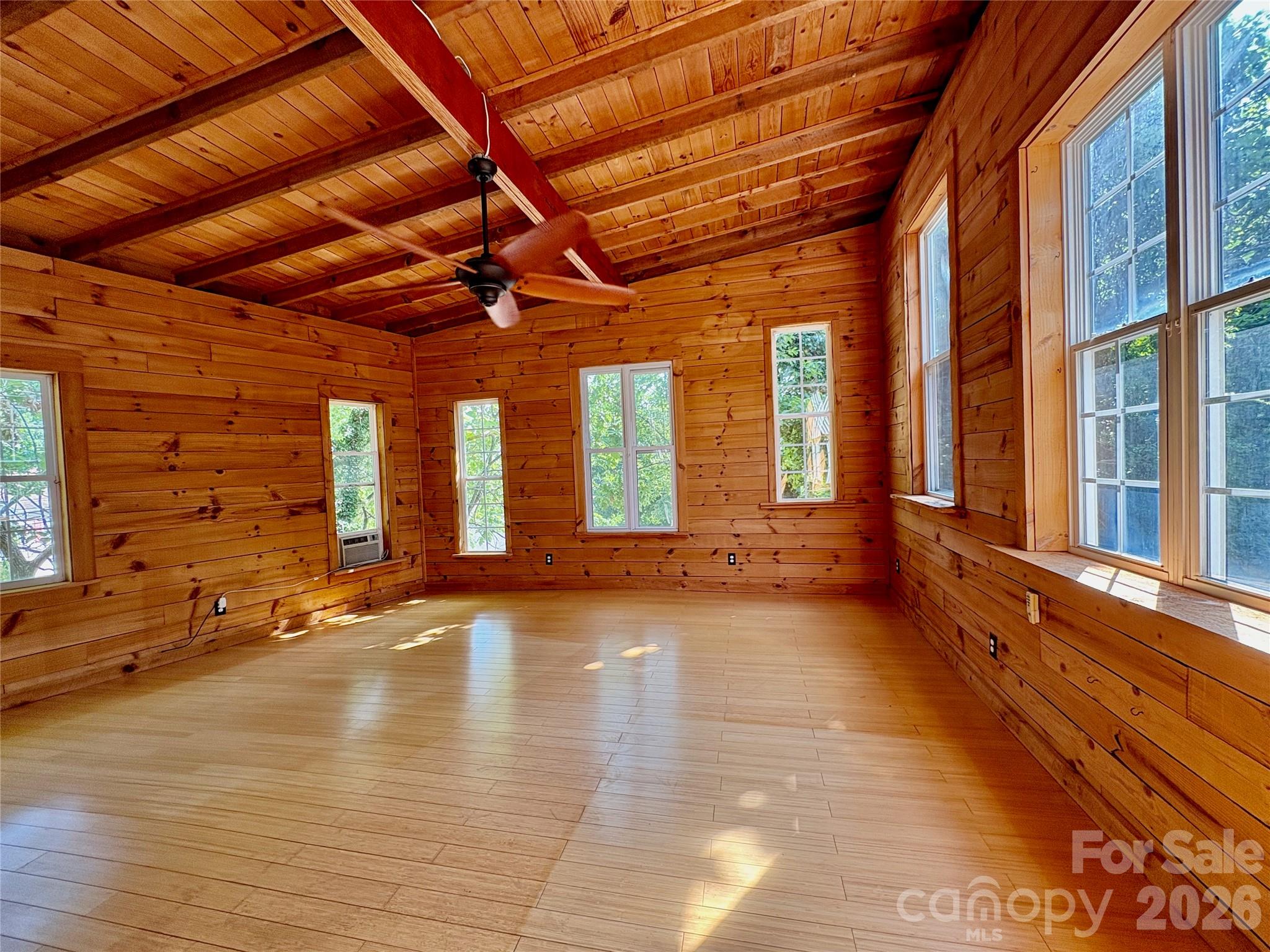 40 Brownwood Avenue Property Photo 10
