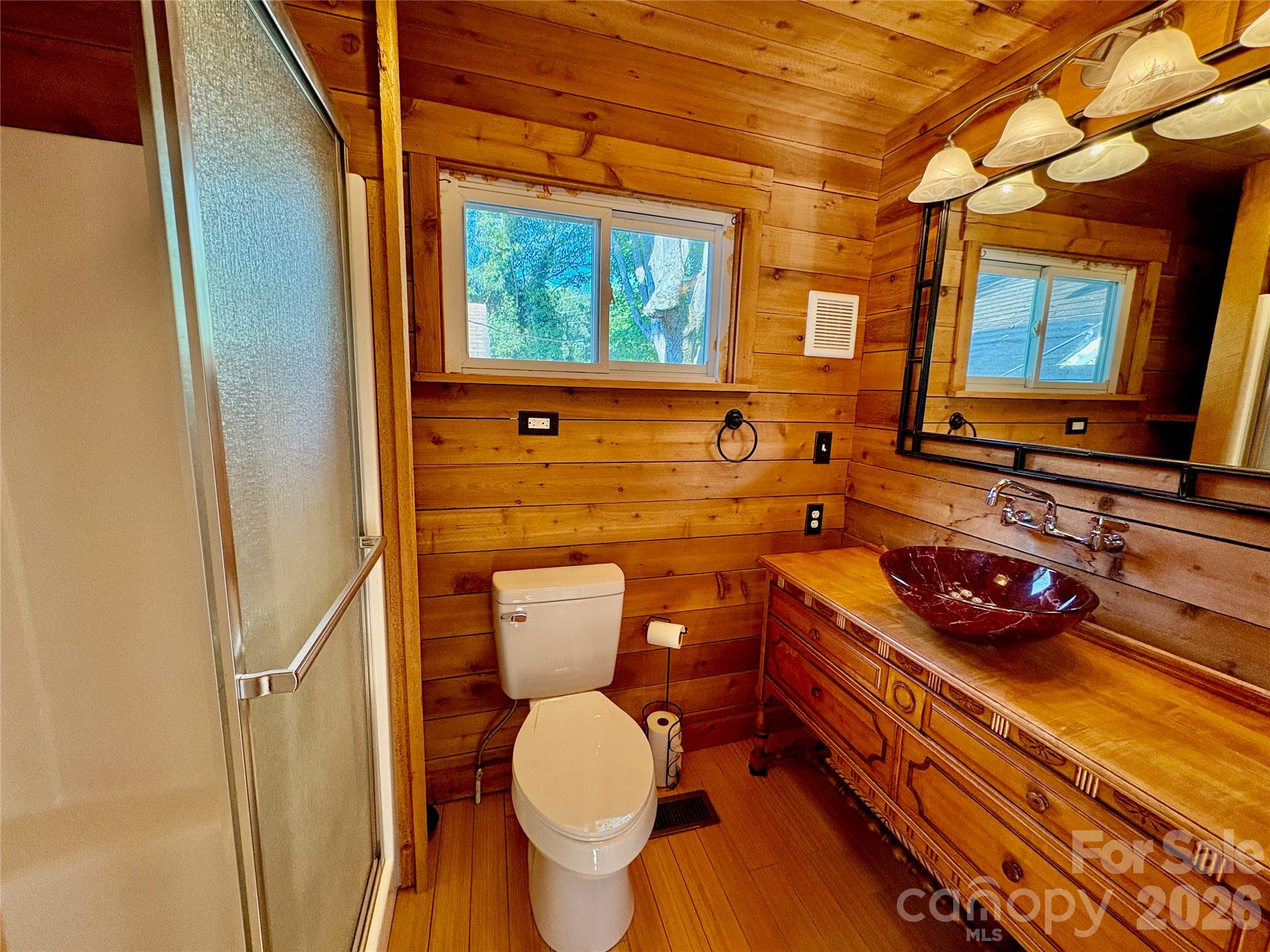 40 Brownwood Avenue Property Photo 13
