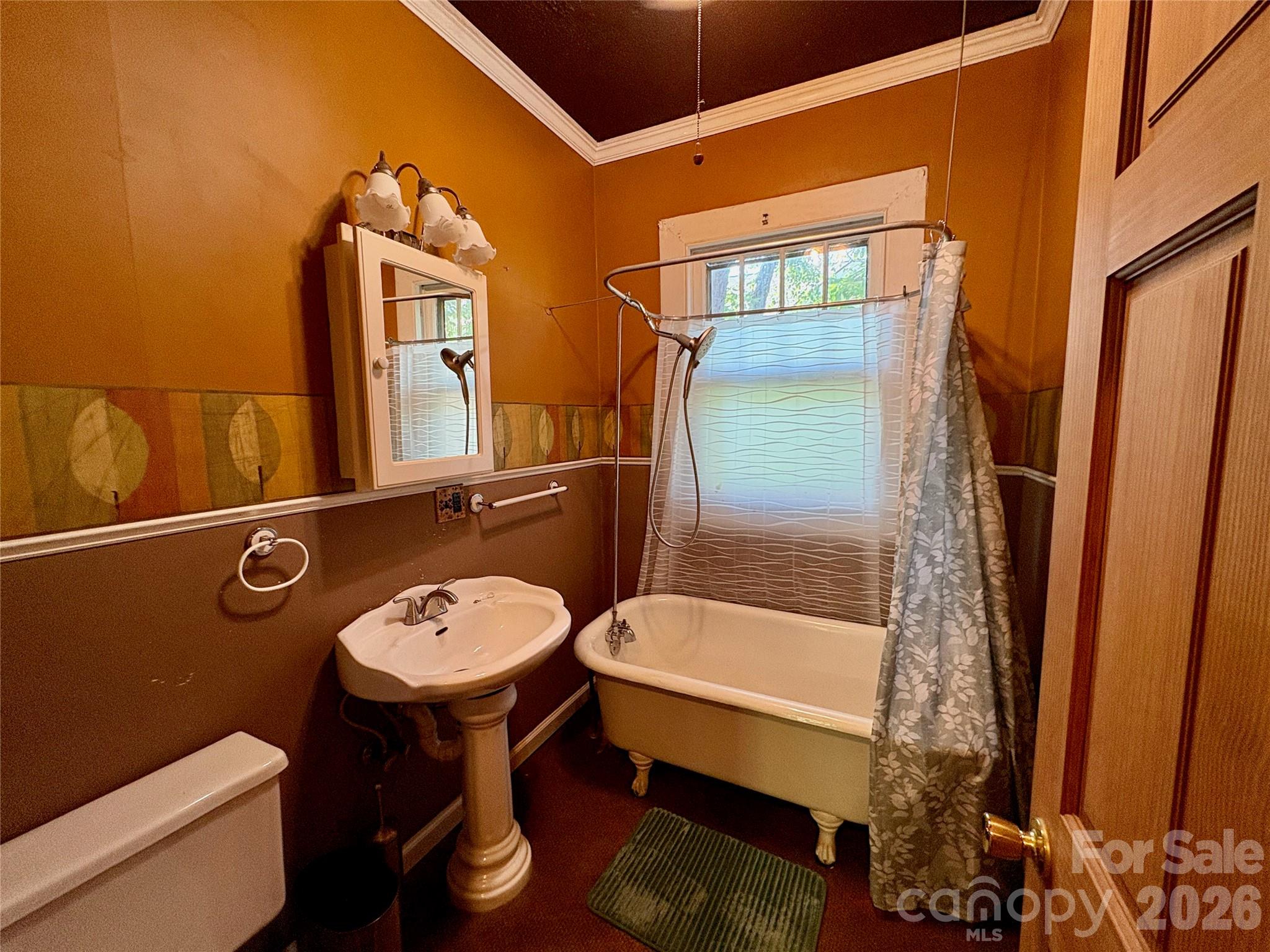40 Brownwood Avenue Property Photo 18