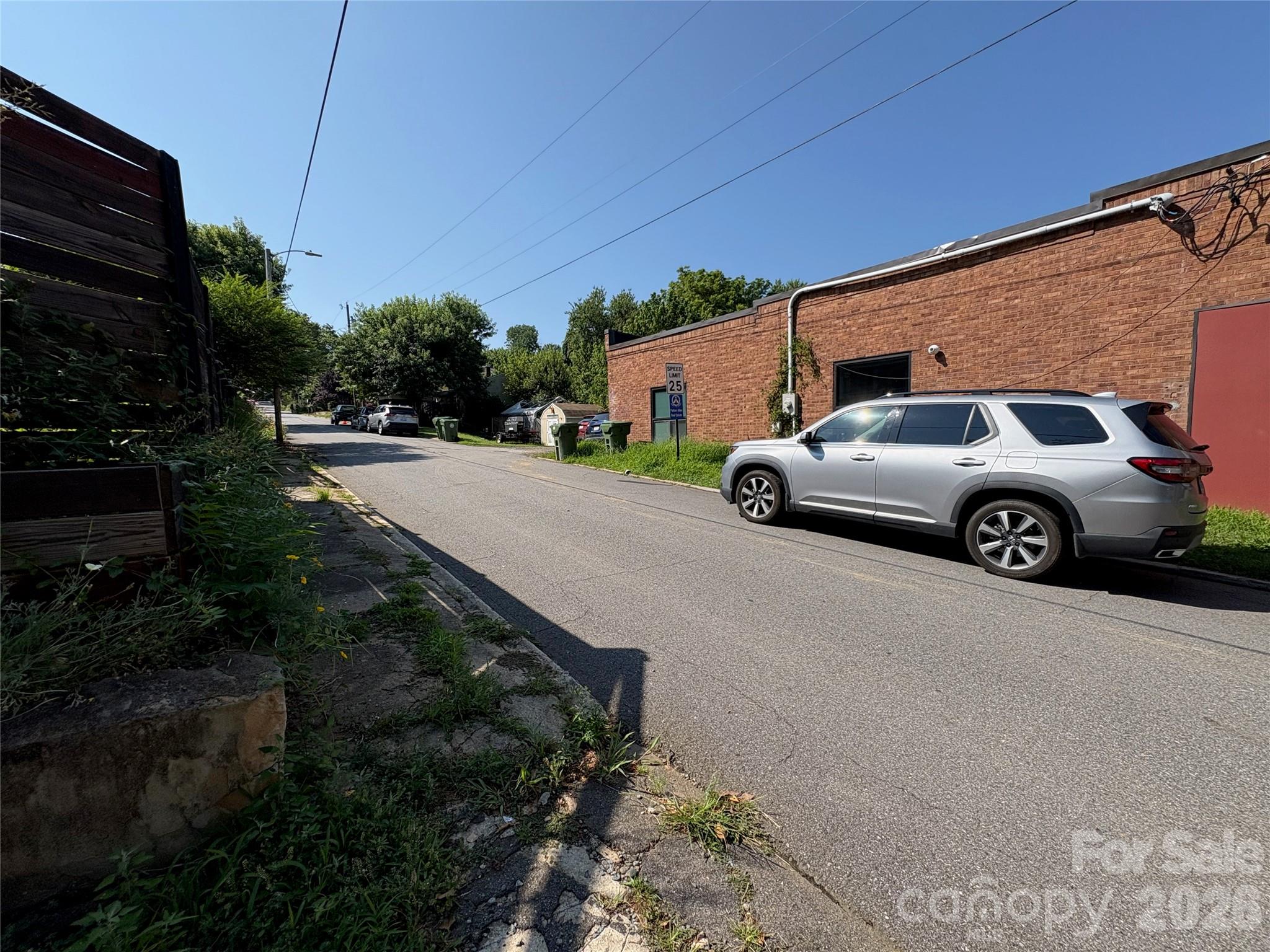 40 Brownwood Avenue Property Photo 27