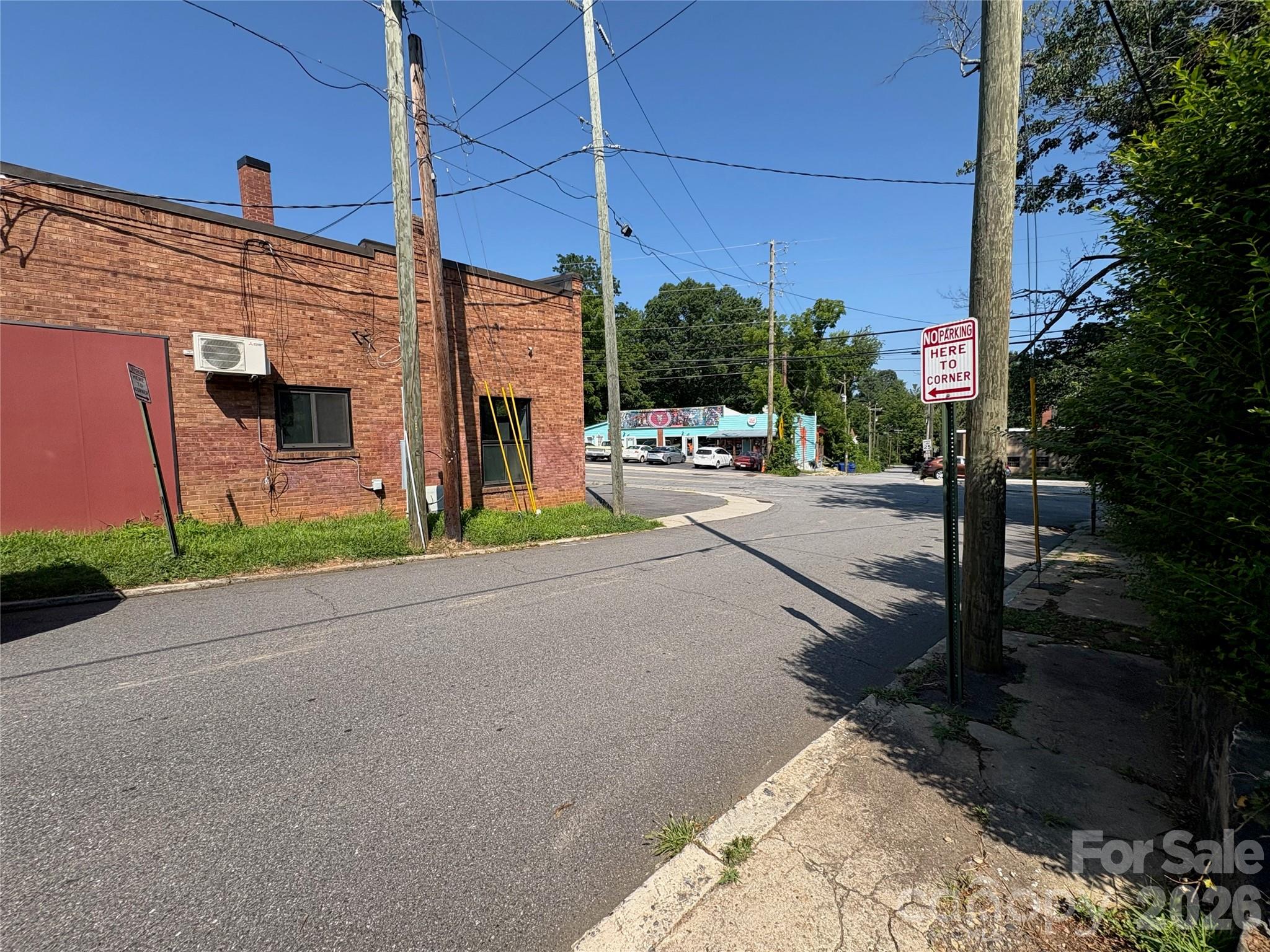 40 Brownwood Avenue Property Photo 28