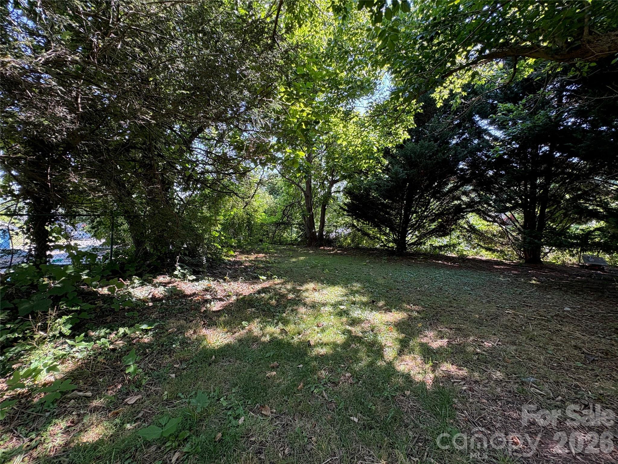 40 Brownwood Avenue Property Photo 34