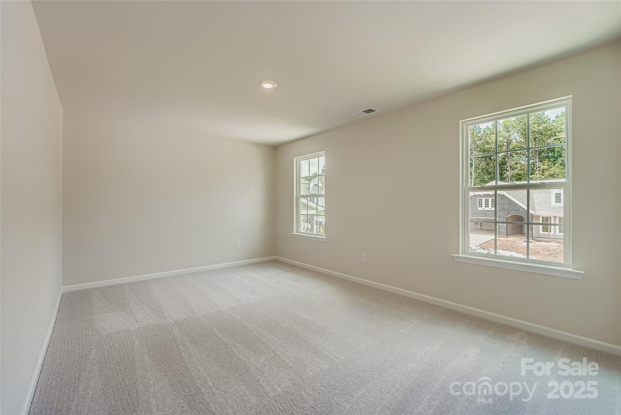 6391 Fairfax Court Property Photo 11