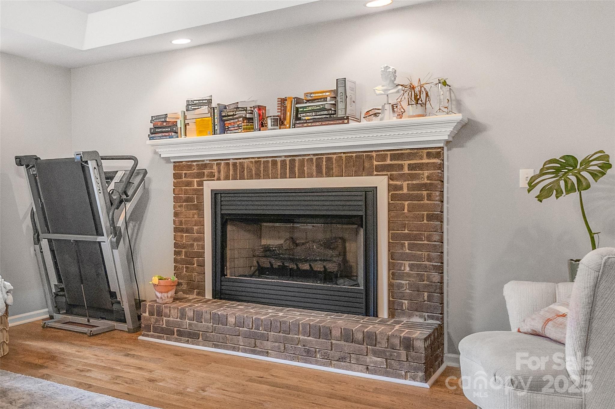 1010 Rainbow Circle Property Photo 8