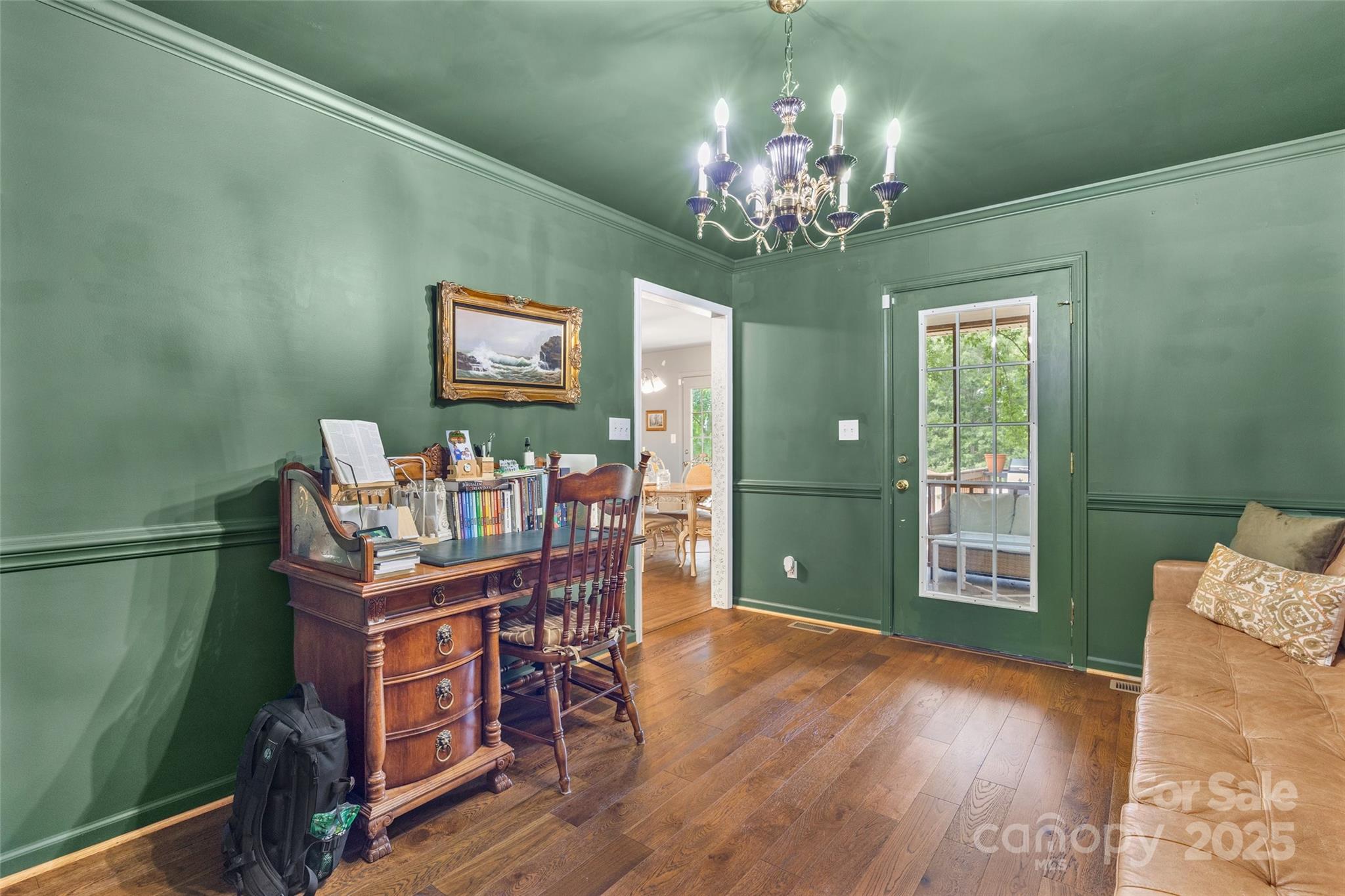 1010 Rainbow Circle Property Photo 9