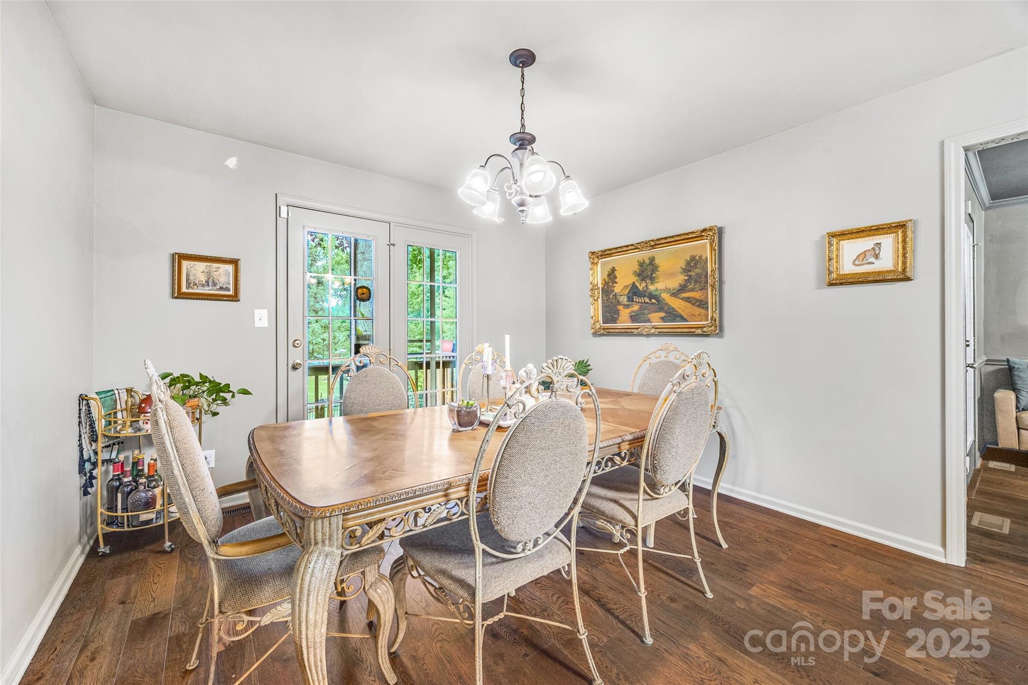 1010 Rainbow Circle Property Photo 12