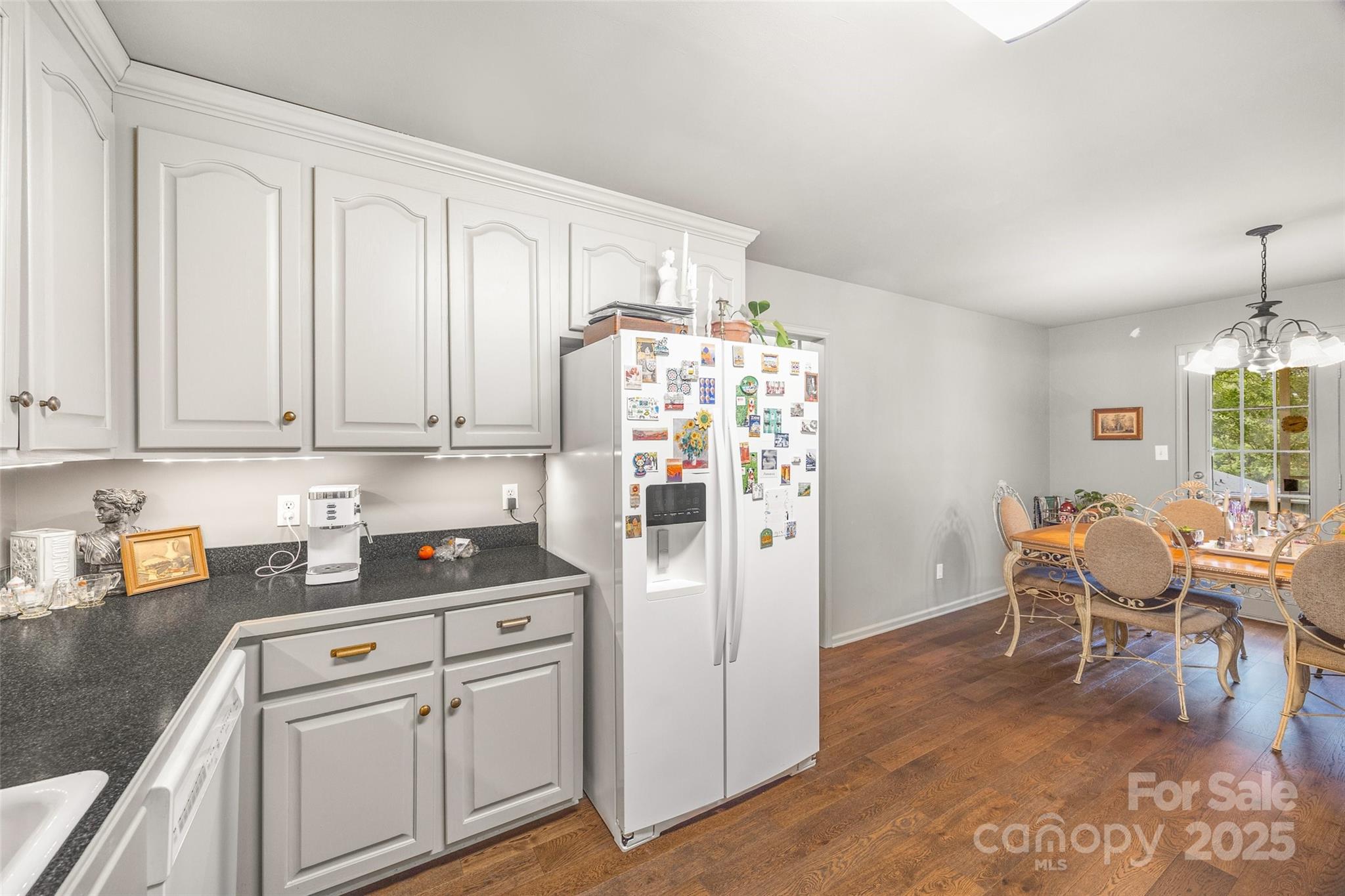 1010 Rainbow Circle Property Photo 17