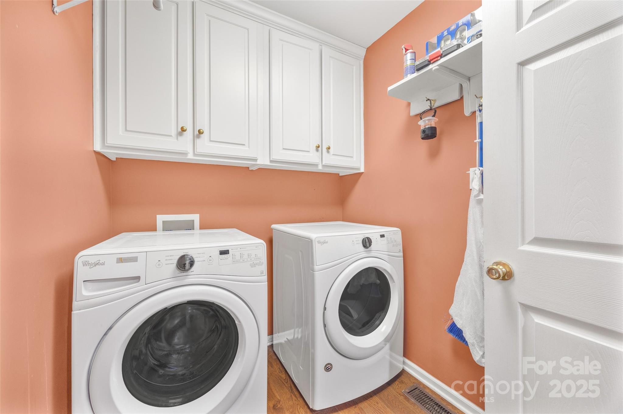 1010 Rainbow Circle Property Photo 30