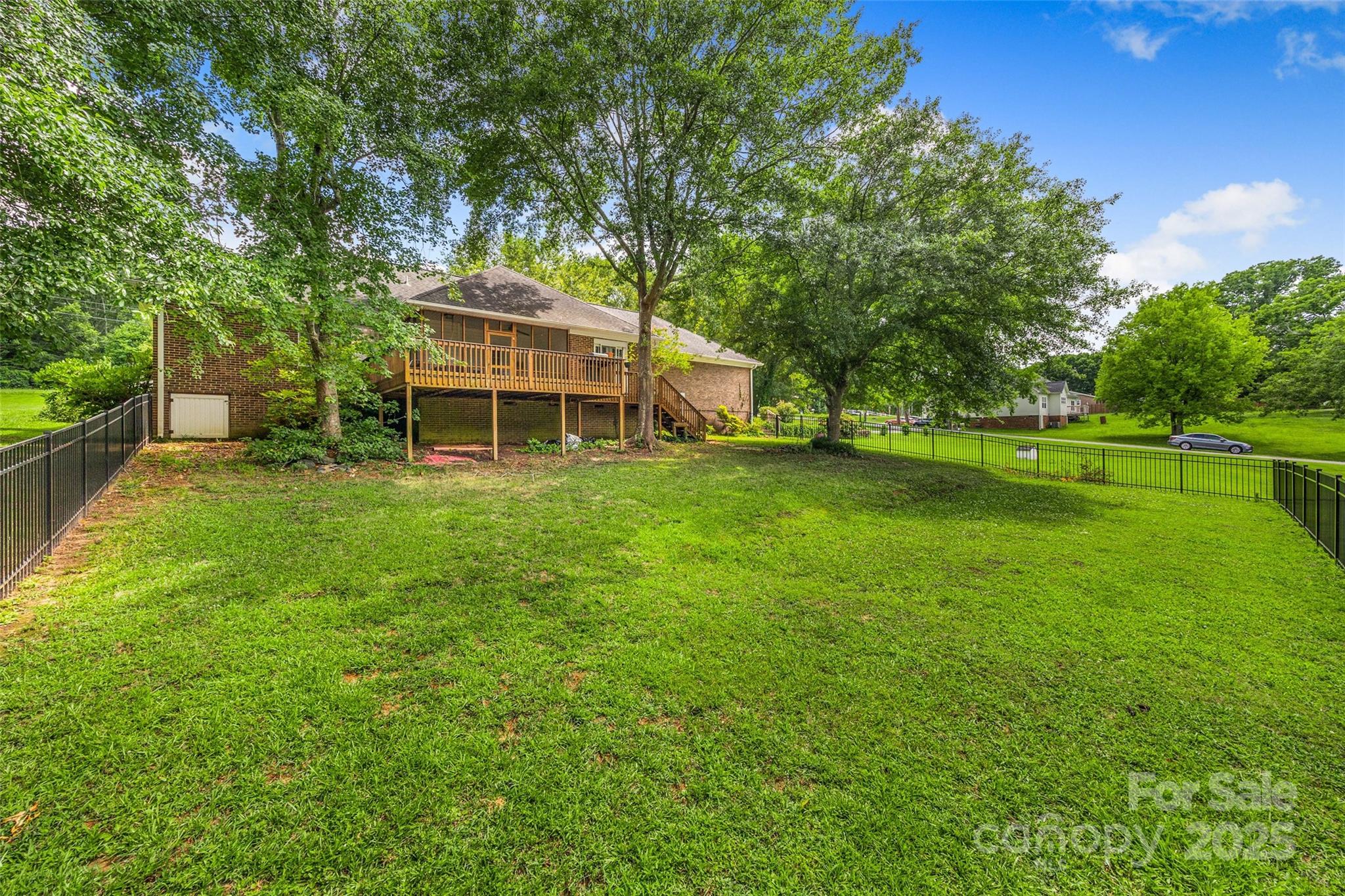 1010 Rainbow Circle Property Photo 36
