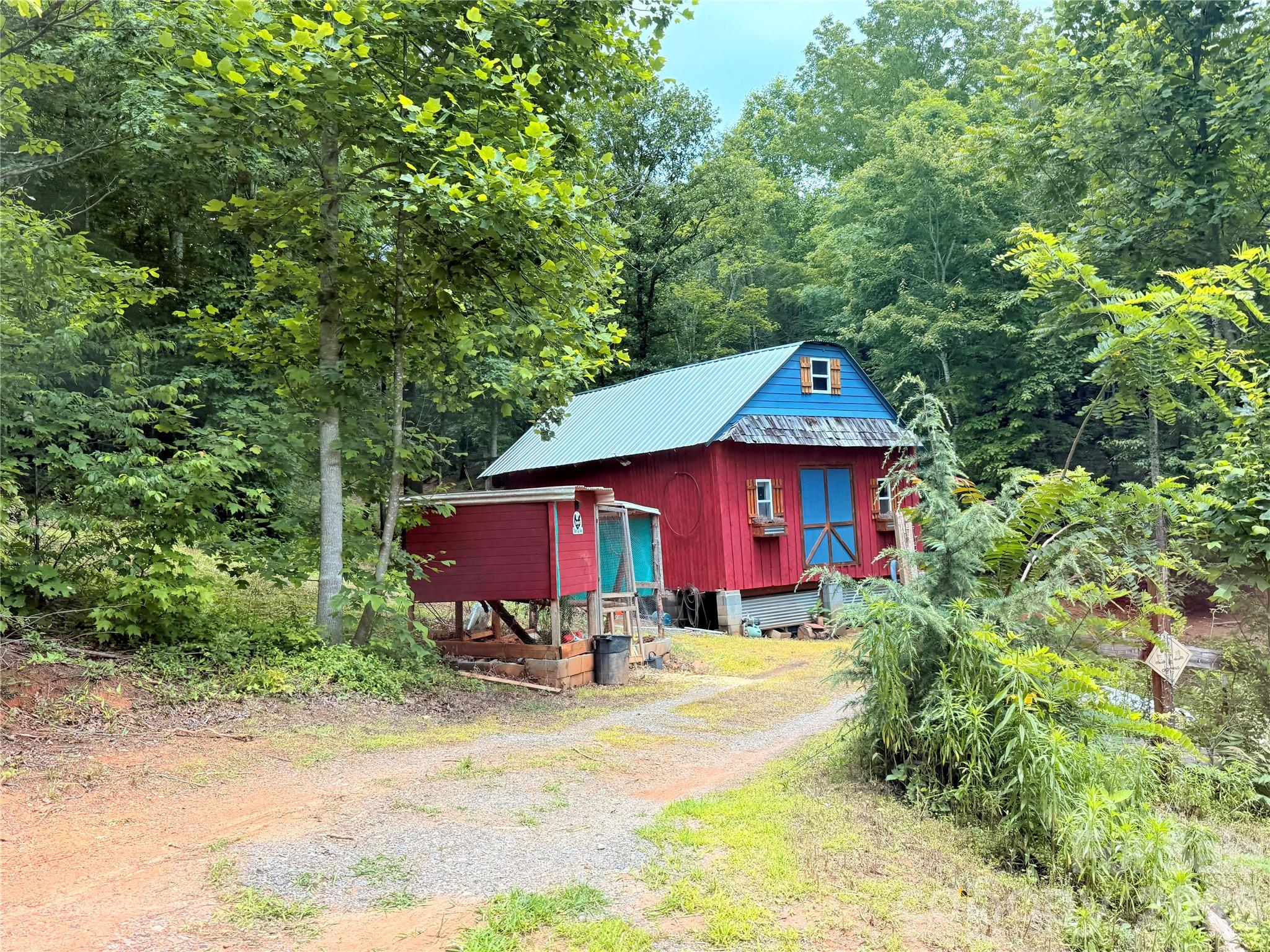 1318 Laughter Road Property Photo 1