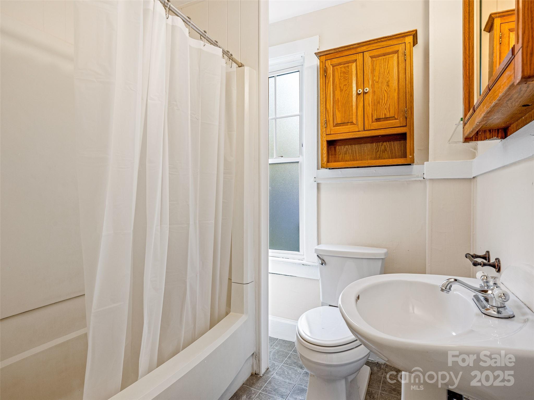11 Craig Circle Property Photo 22