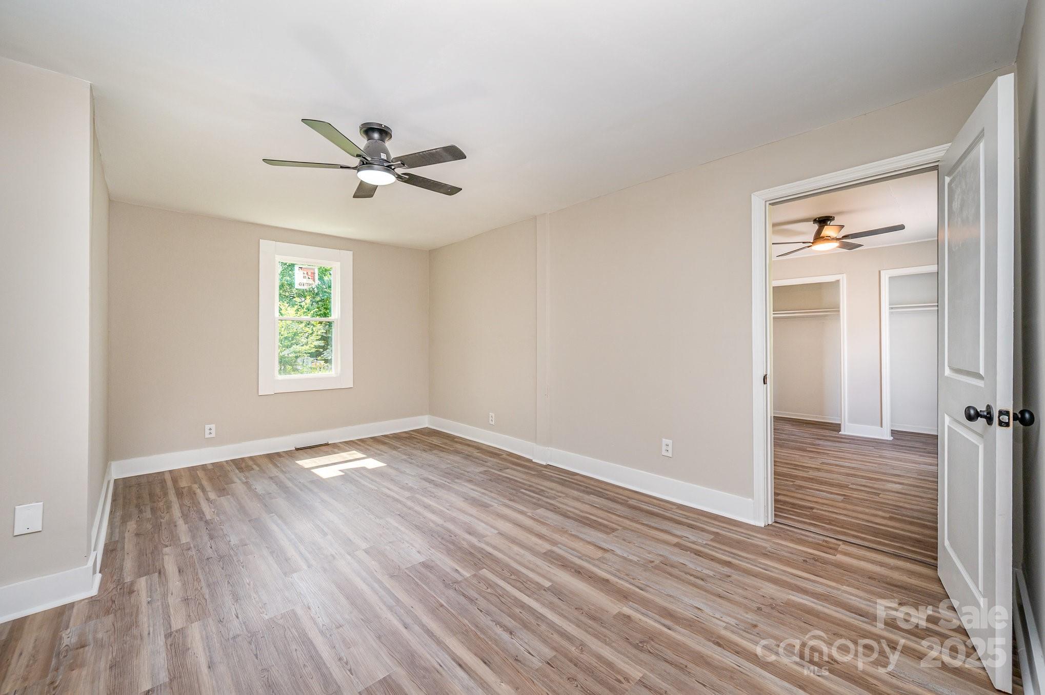 191 W Elliott Street Property Photo 17