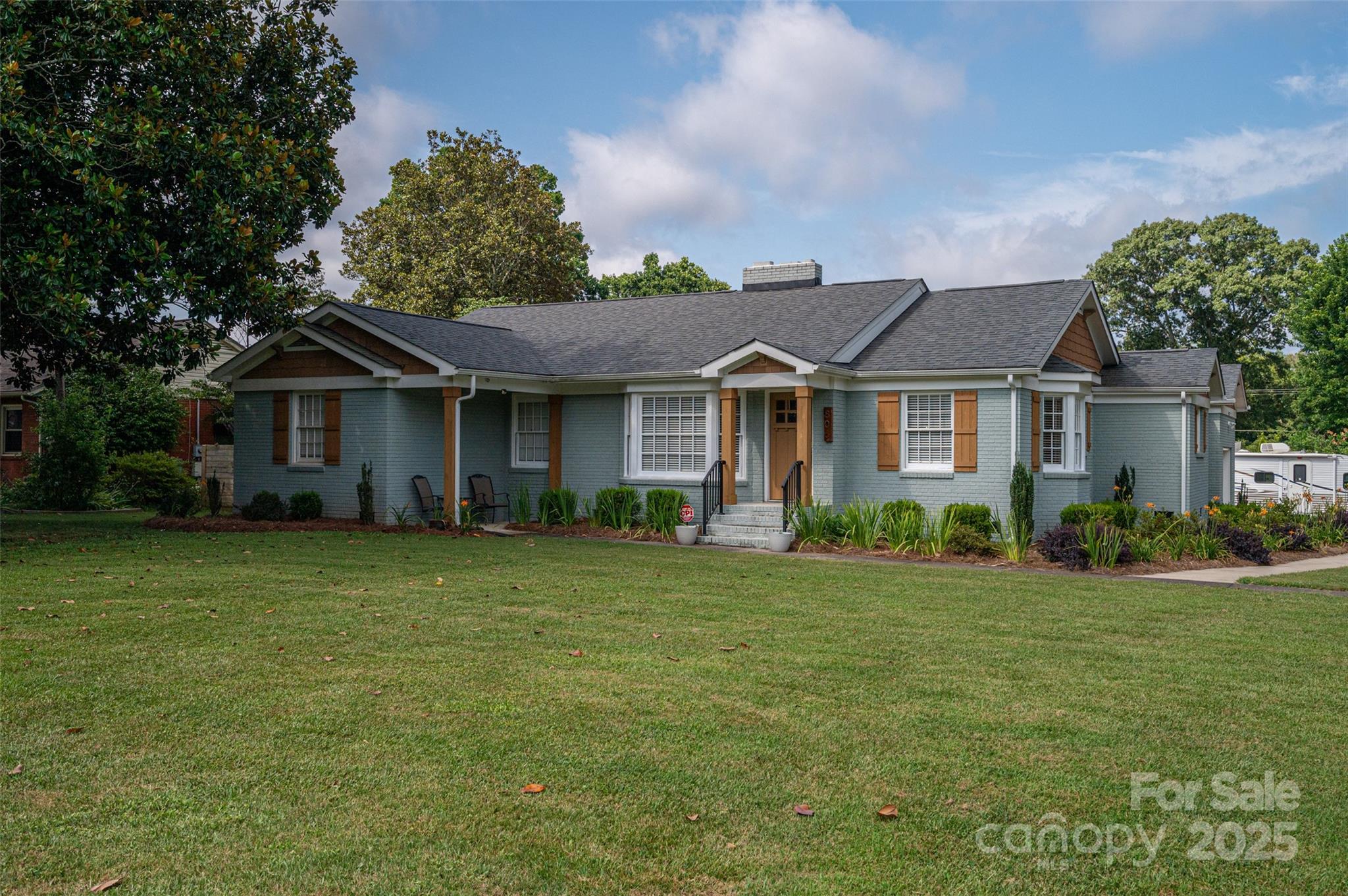 806 South Point Road Property Photo 1
